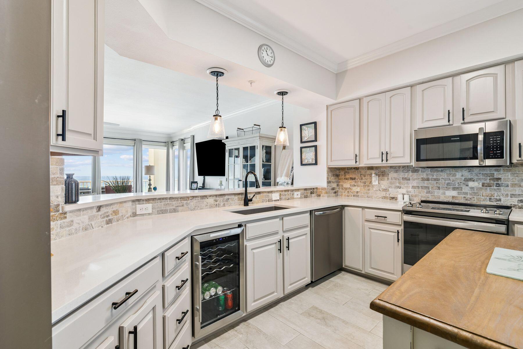 8601 Surf Drive, UNIT 3W