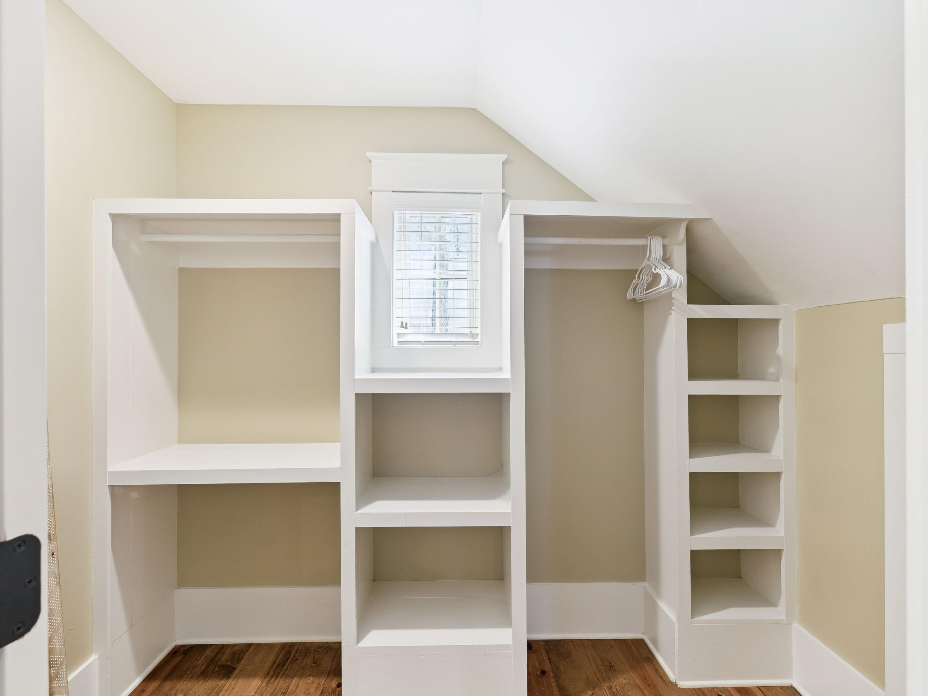 235 W Lake Forest Drive