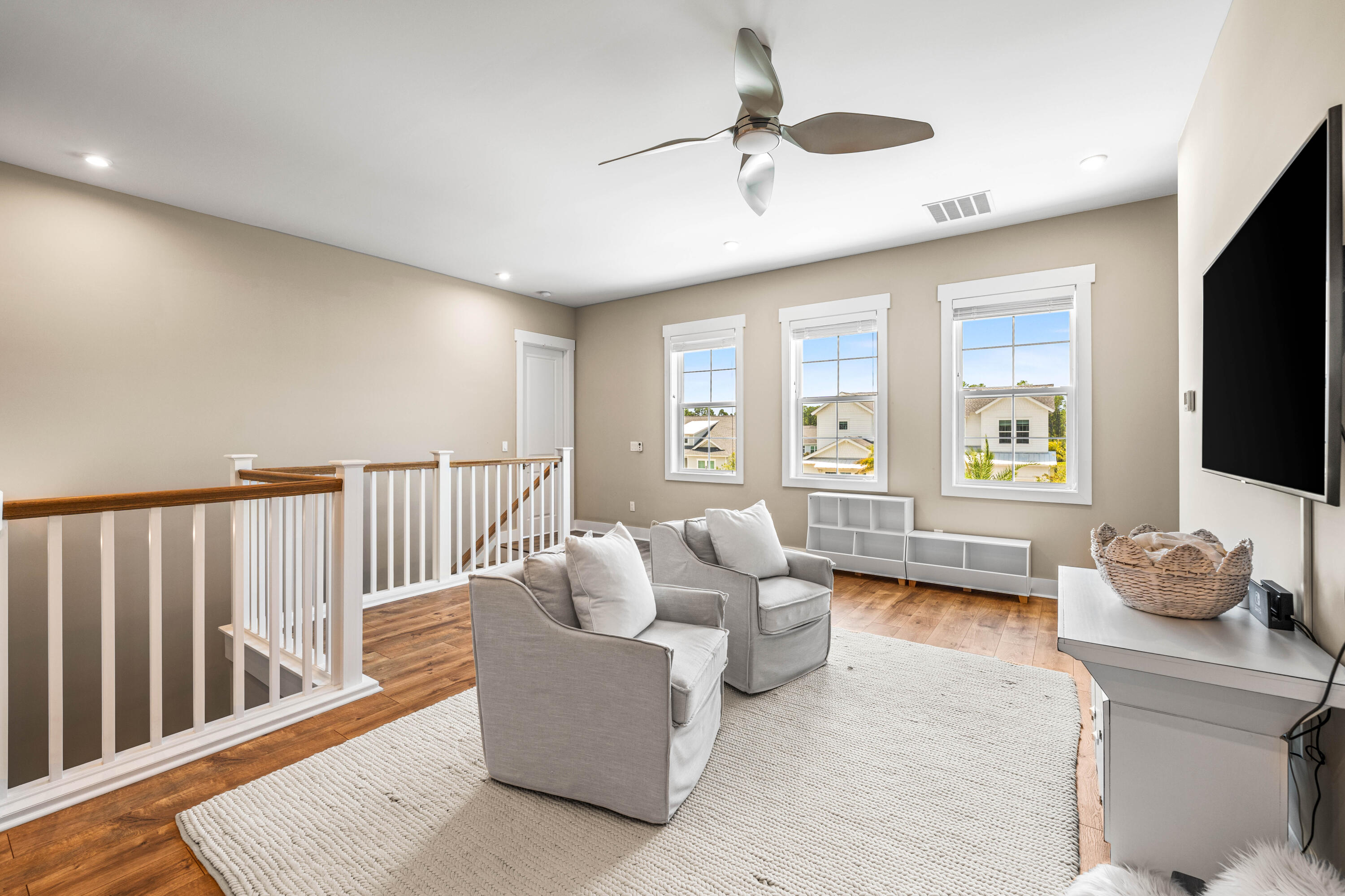 360 W Lafayette Road
