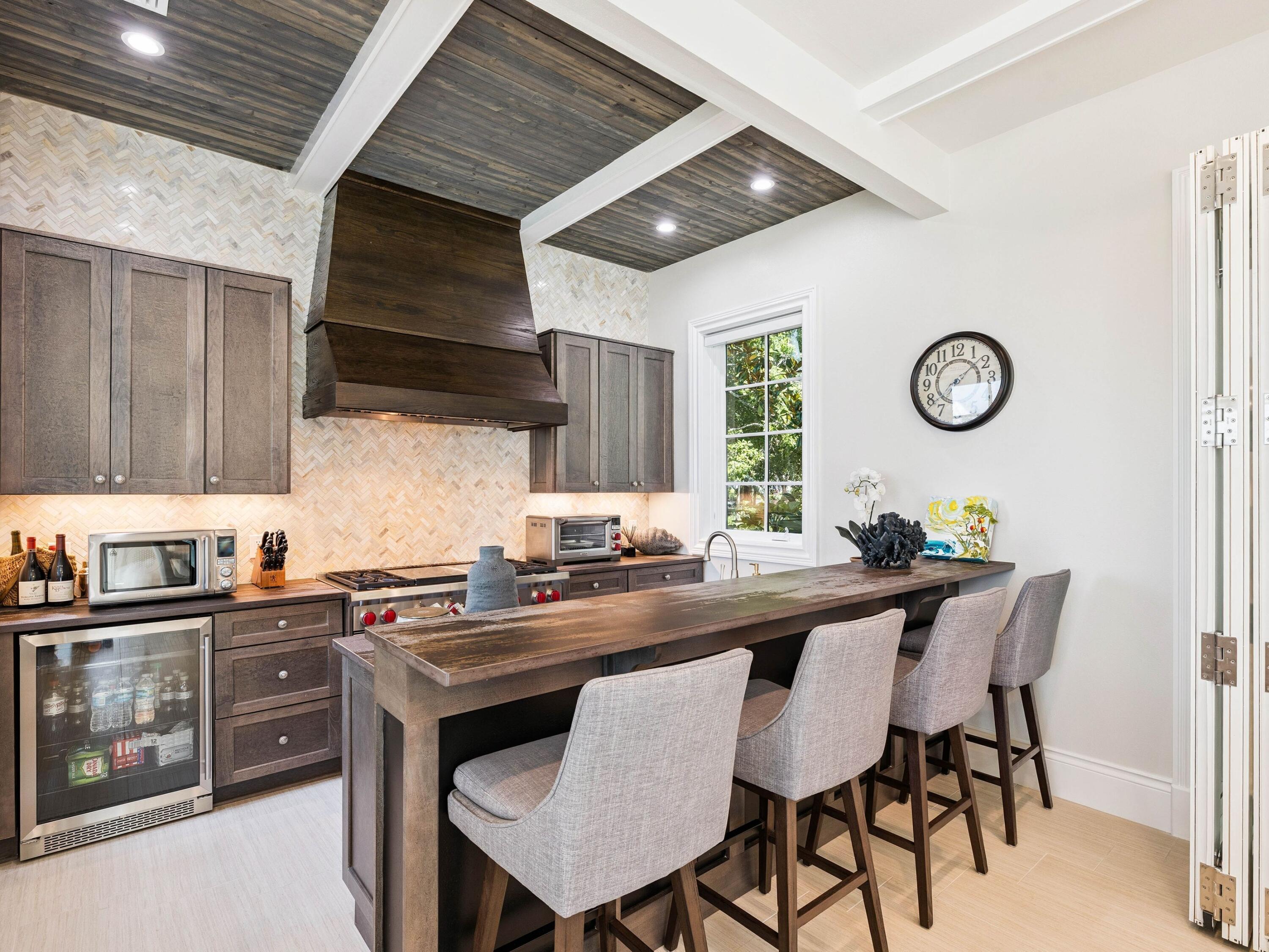 3212 Bay Estates Circle