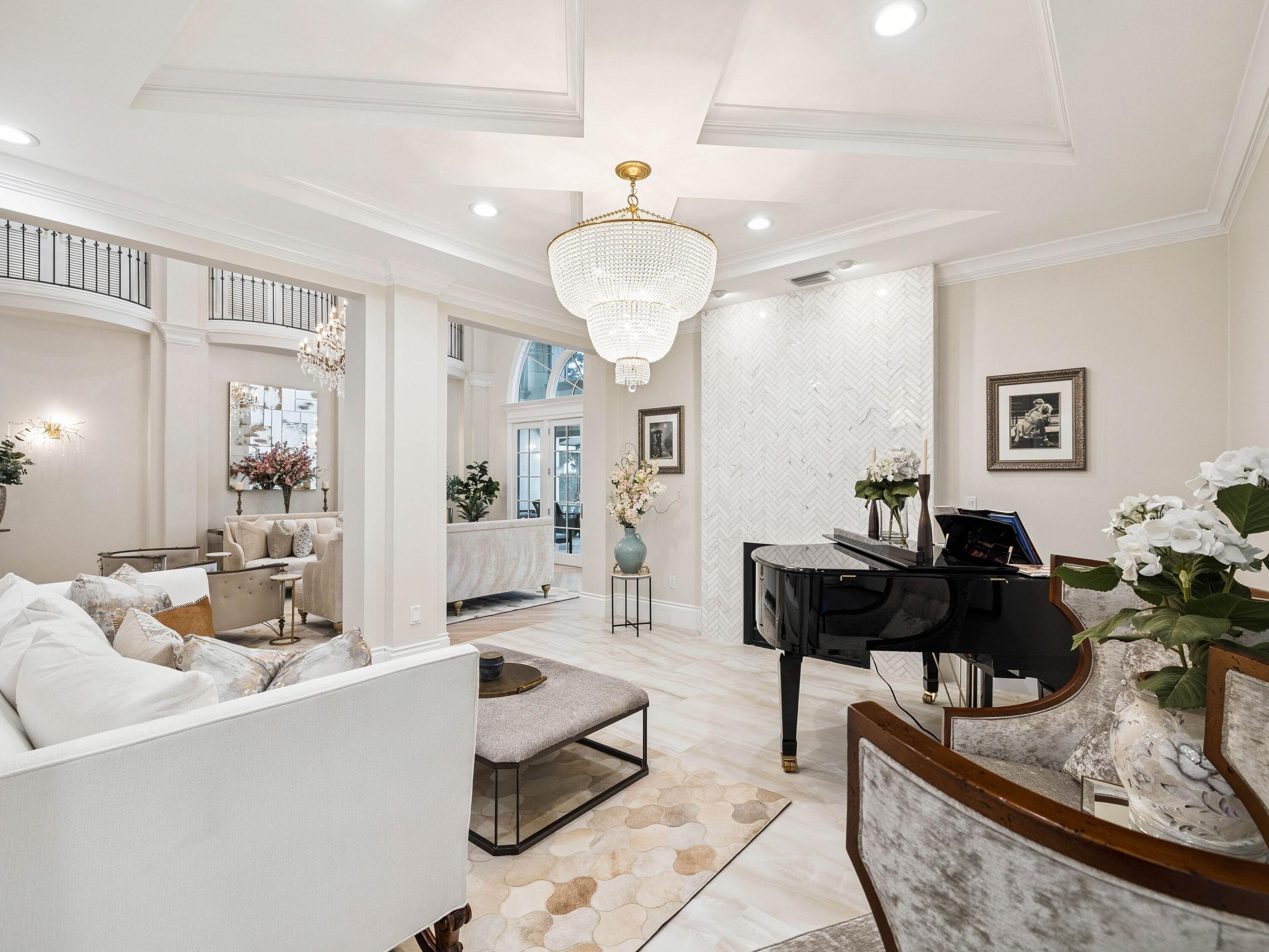 3212 Bay Estates Circle