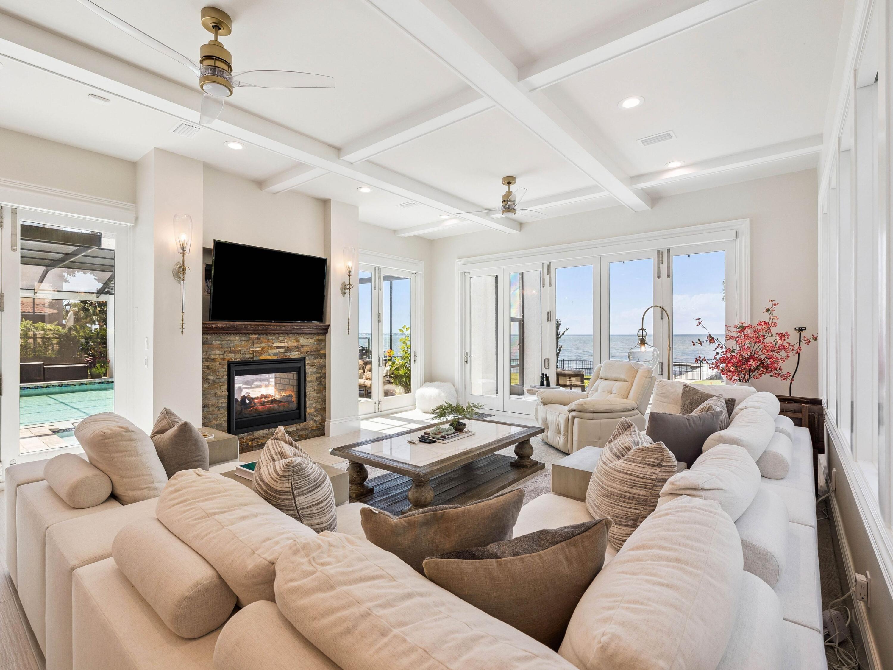 3212 Bay Estates Circle
