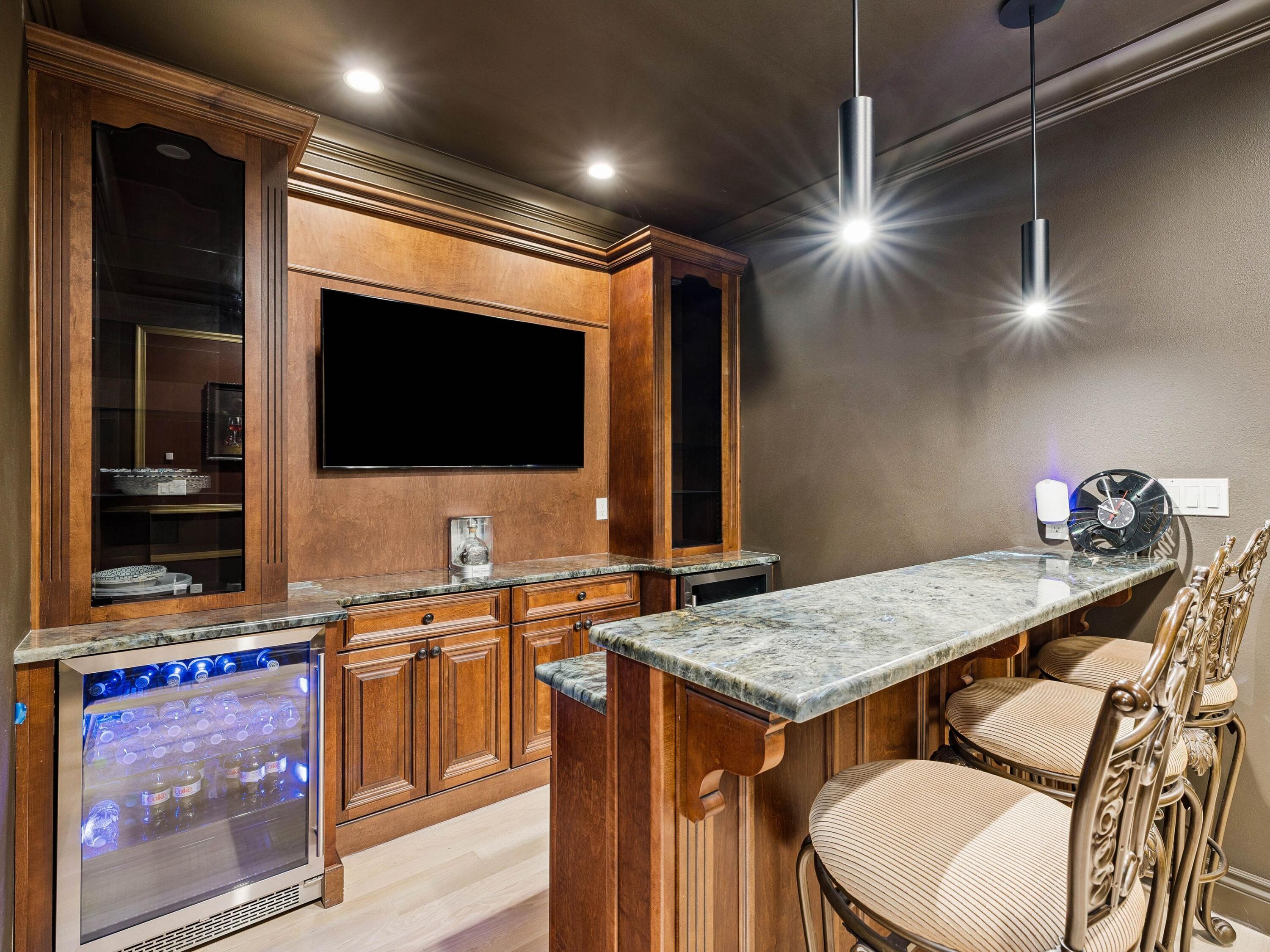 3212 Bay Estates Circle