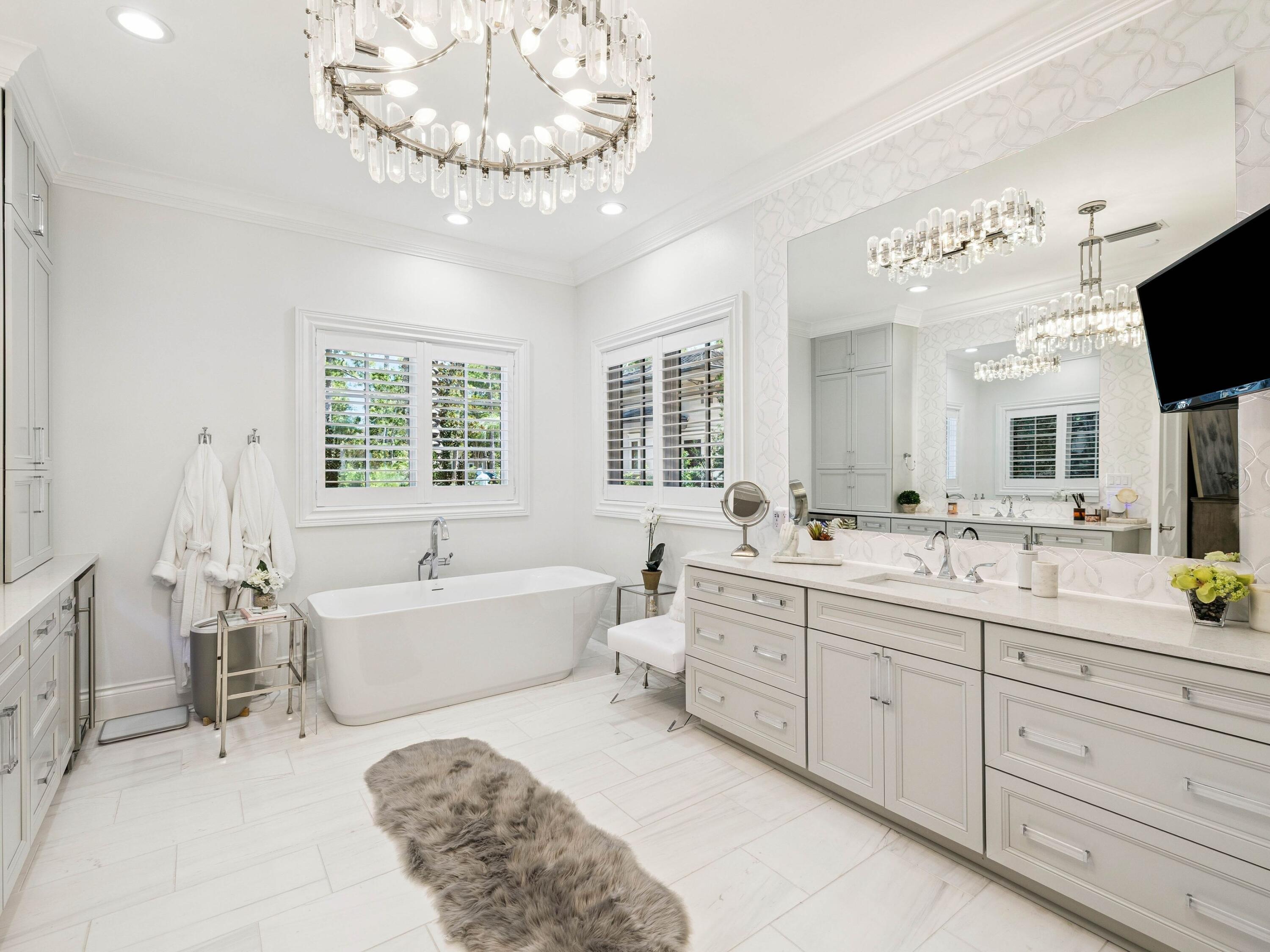 3212 Bay Estates Circle