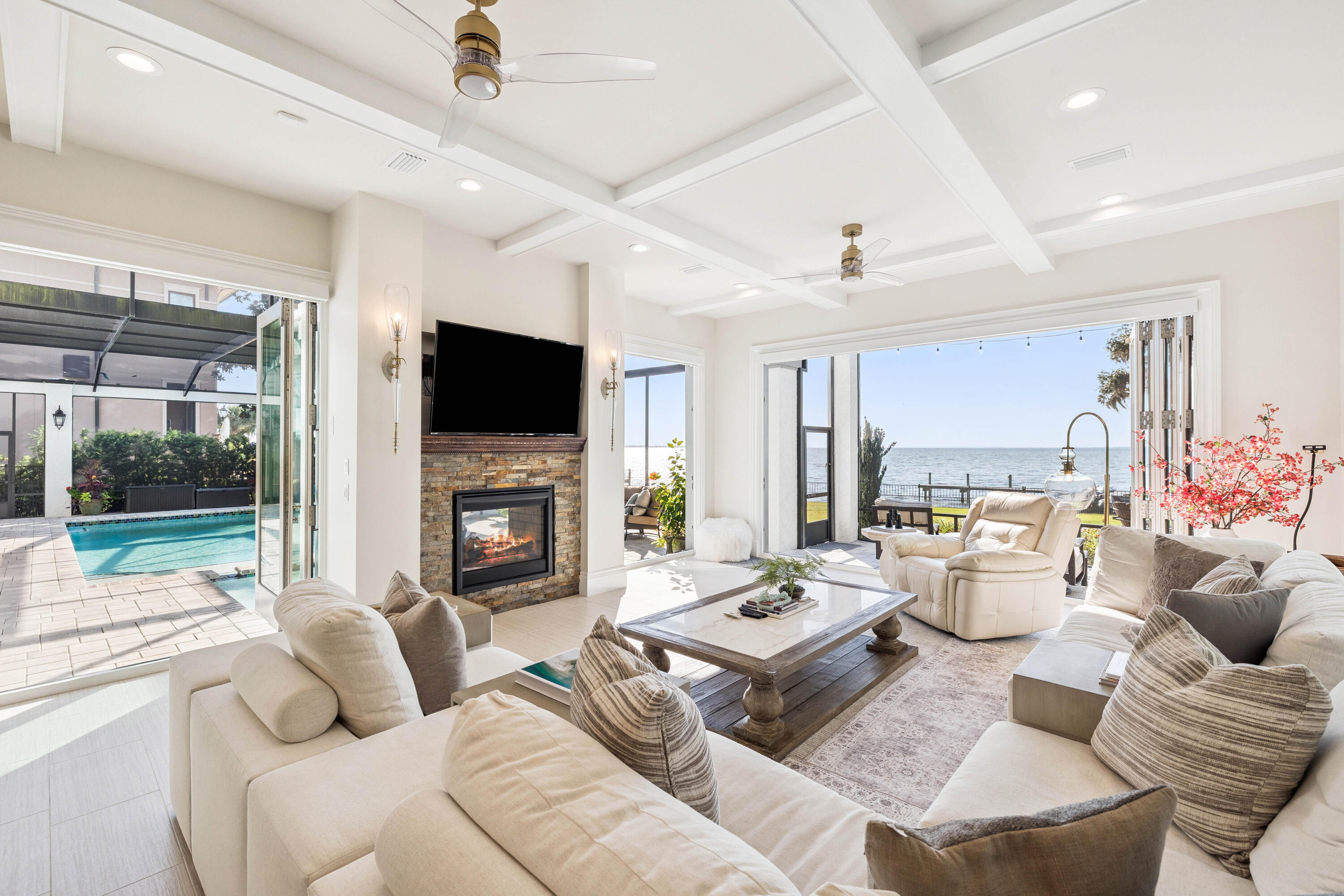 3212 Bay Estates Circle