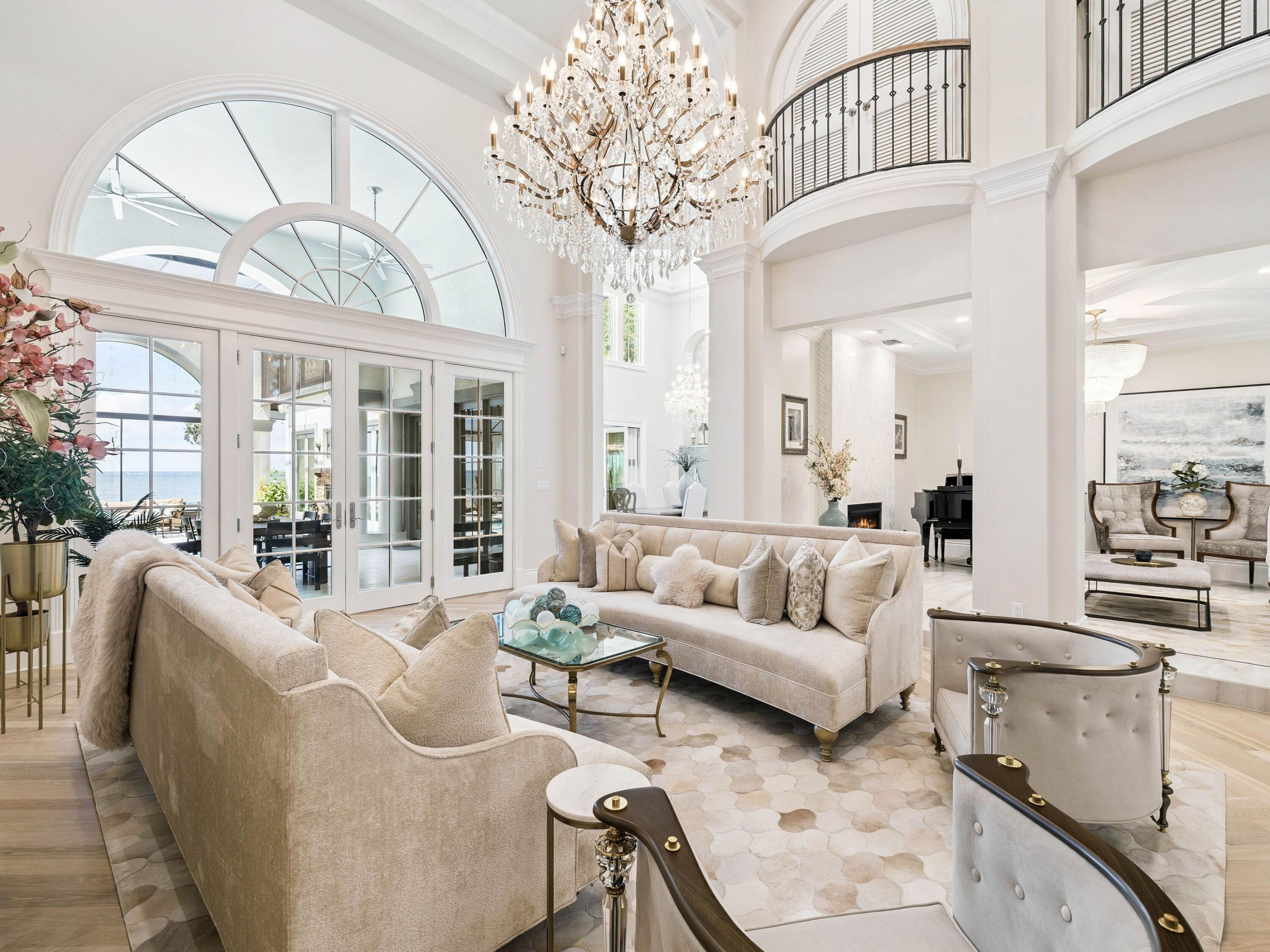 3212 Bay Estates Circle