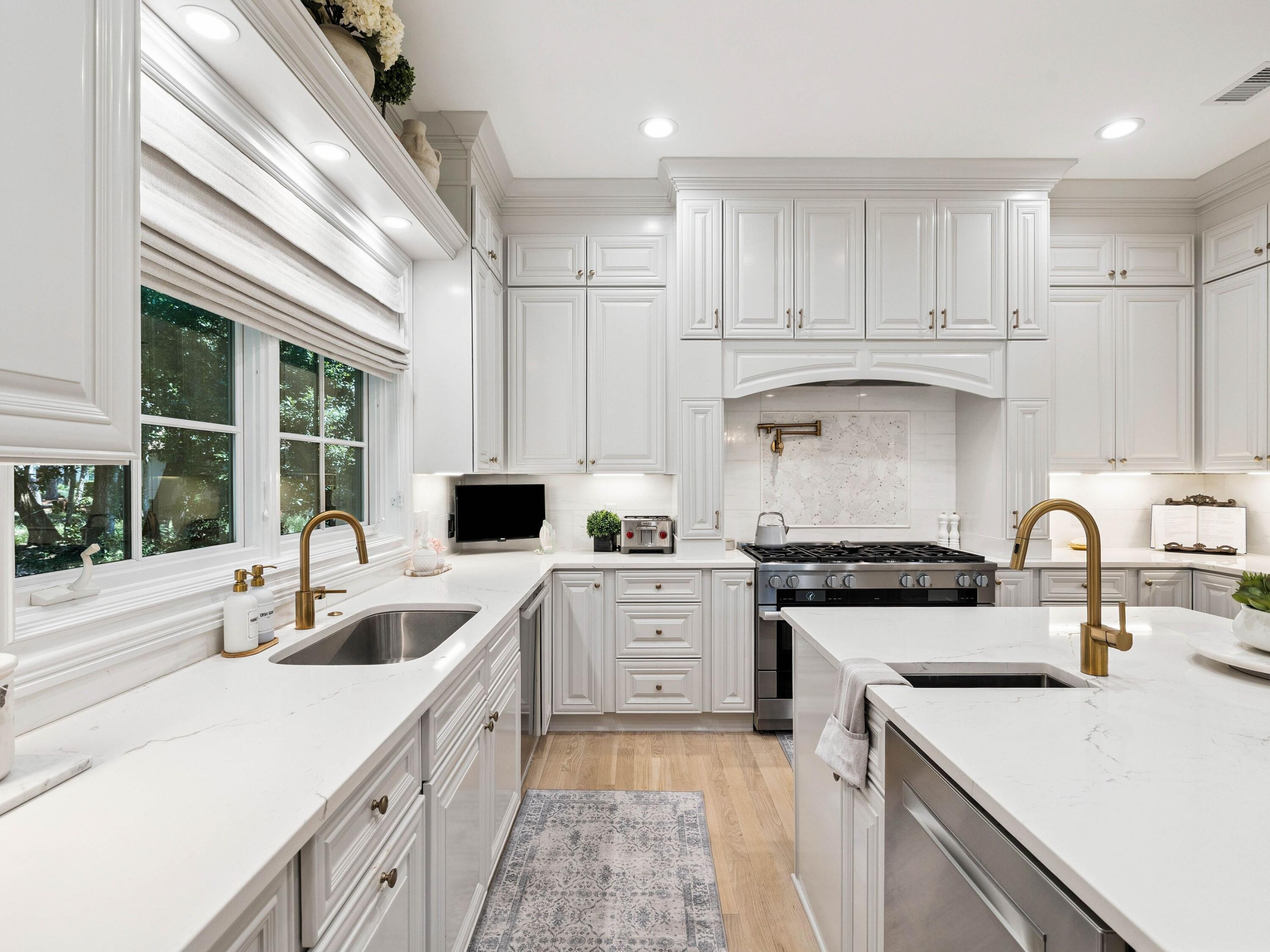 3212 Bay Estates Circle