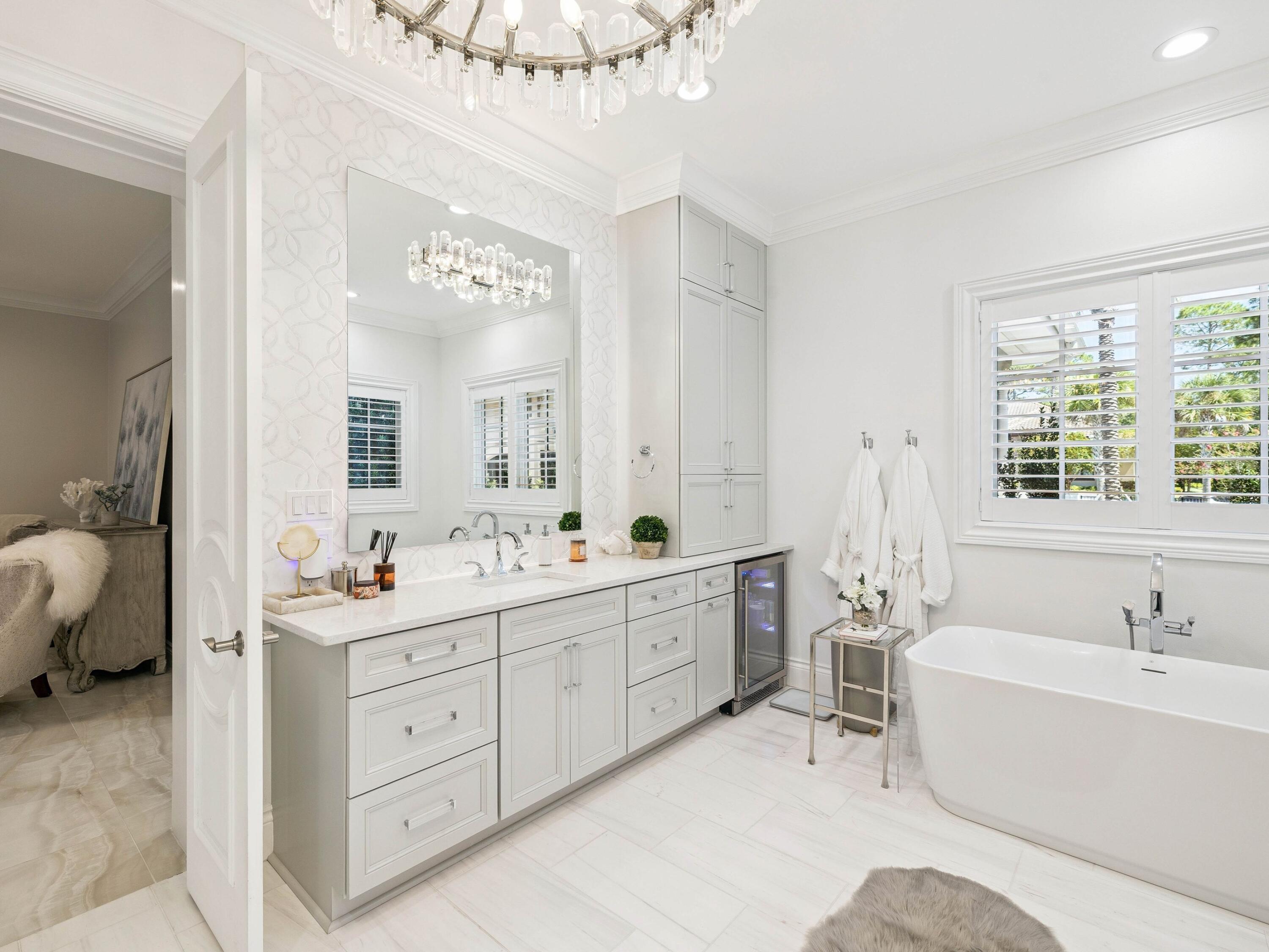 3212 Bay Estates Circle