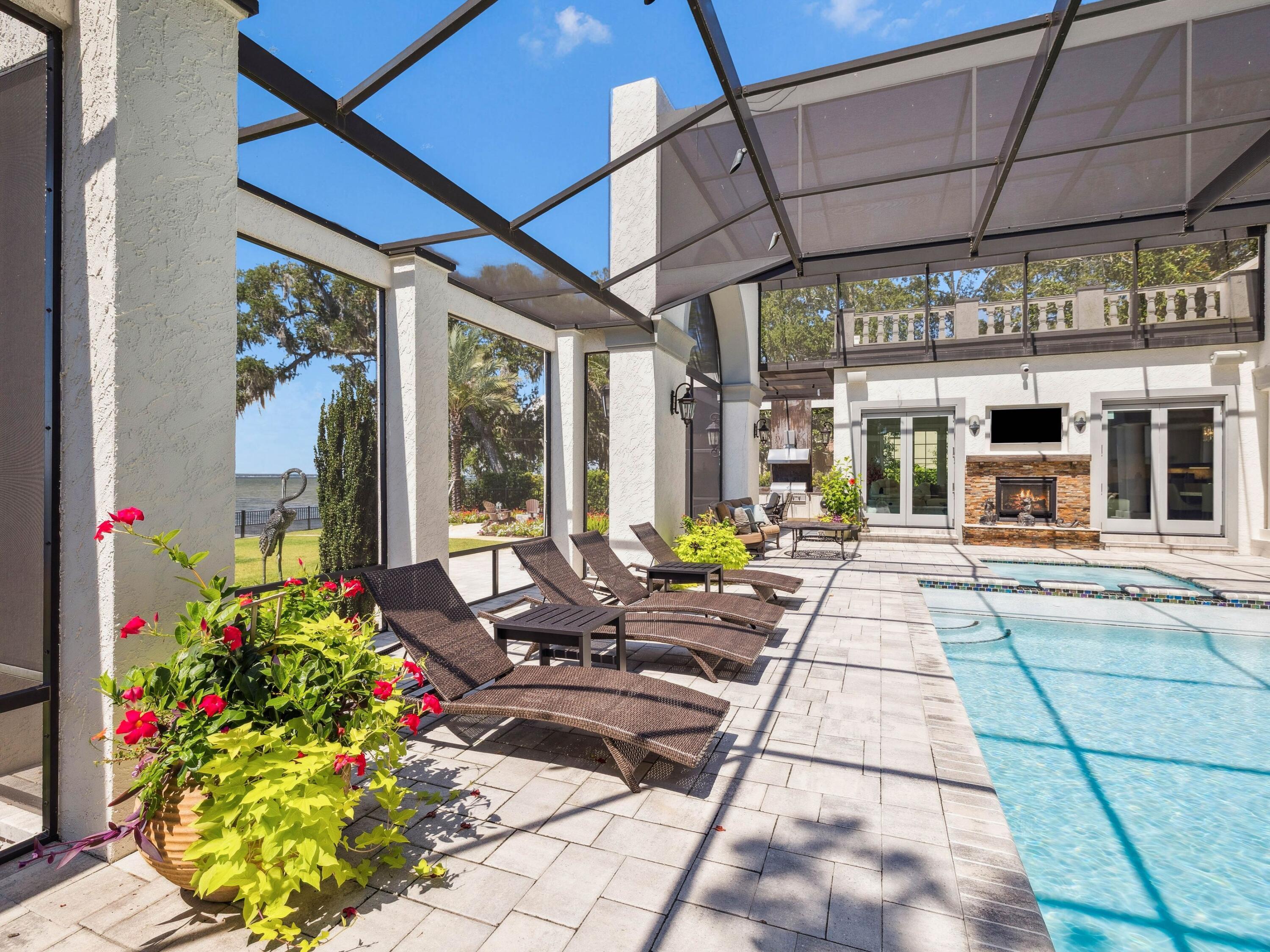 3212 Bay Estates Circle