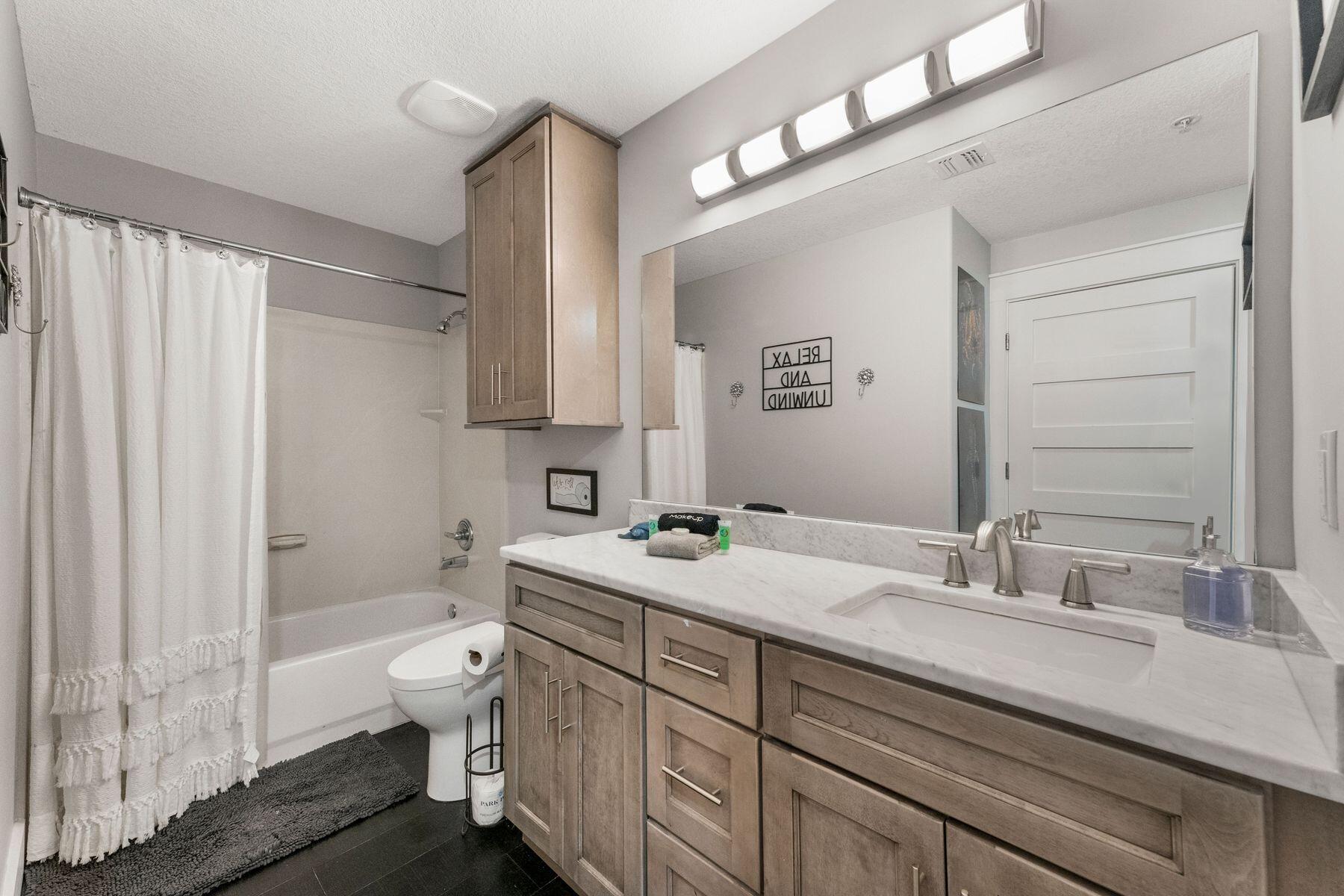 17545 Front Beach Road, 410