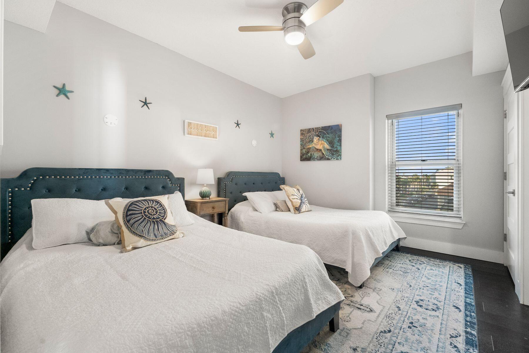 17545 Front Beach Road, 410
