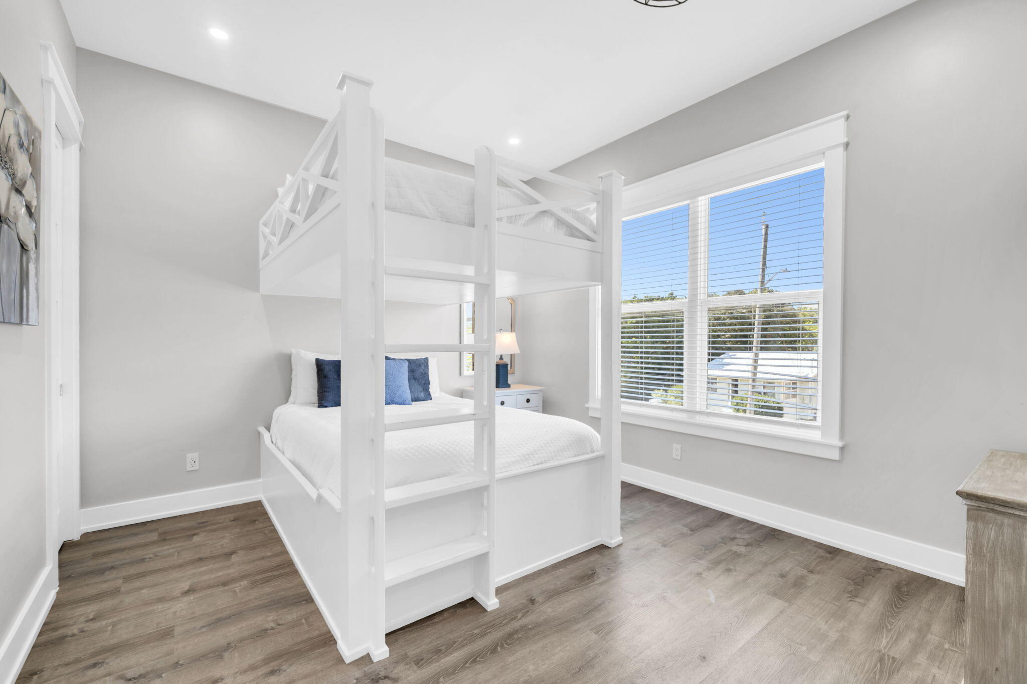 503 Albatross Street