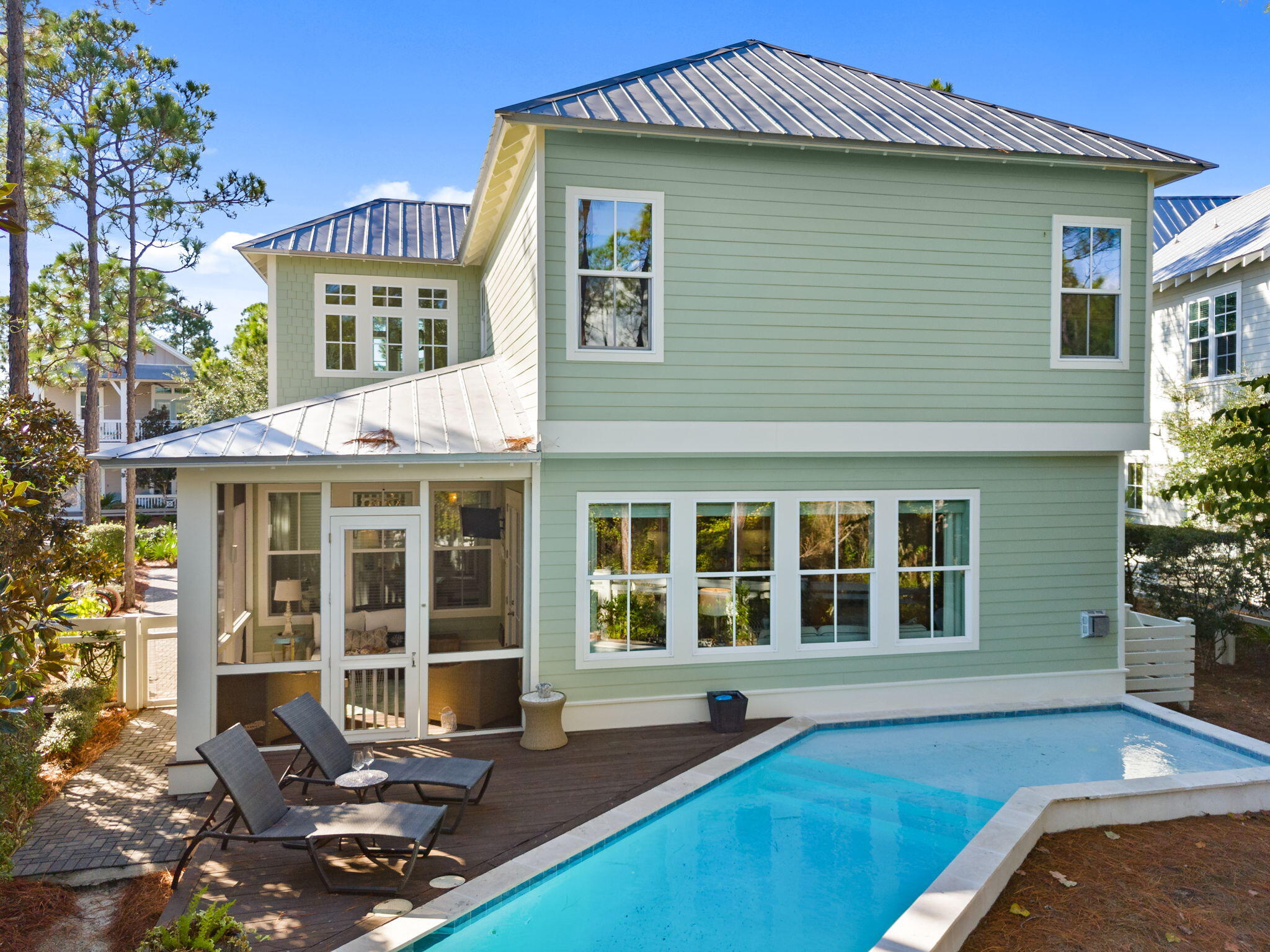 384 E Royal Fern Way