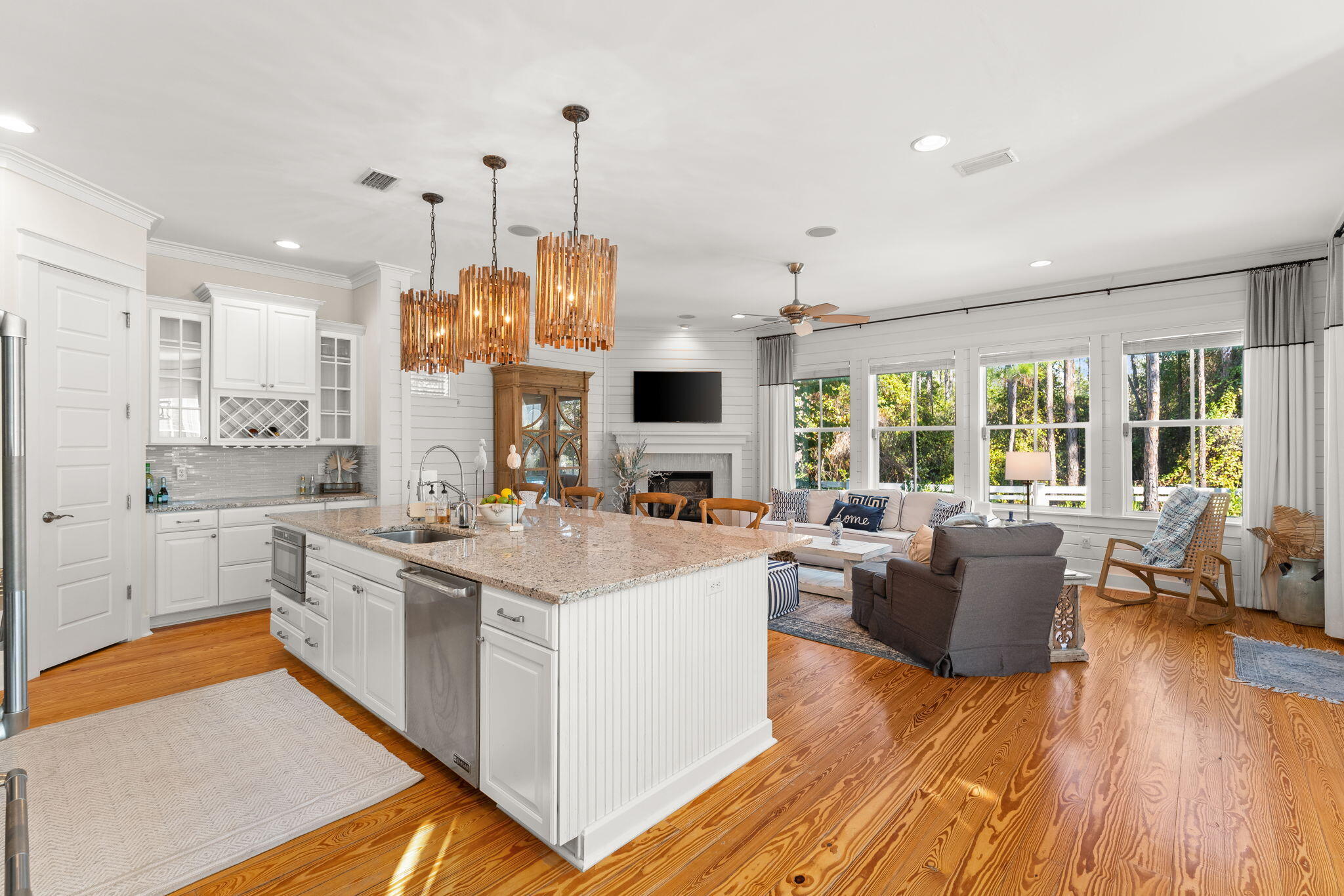 384 E Royal Fern Way