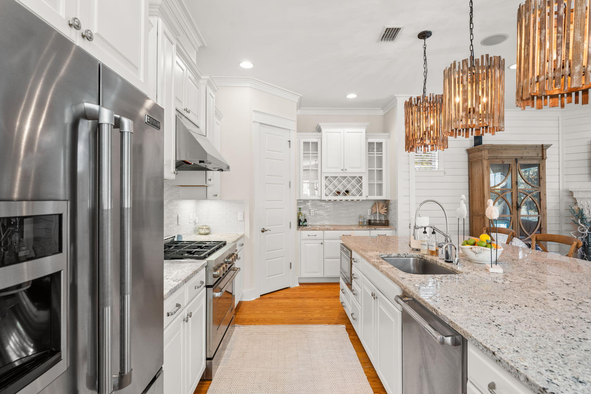 384 E Royal Fern Way
