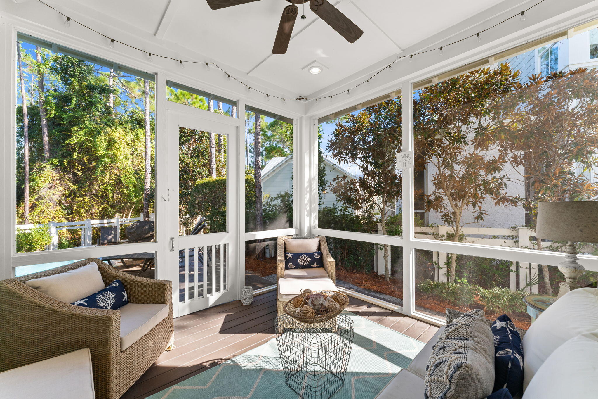 384 E Royal Fern Way