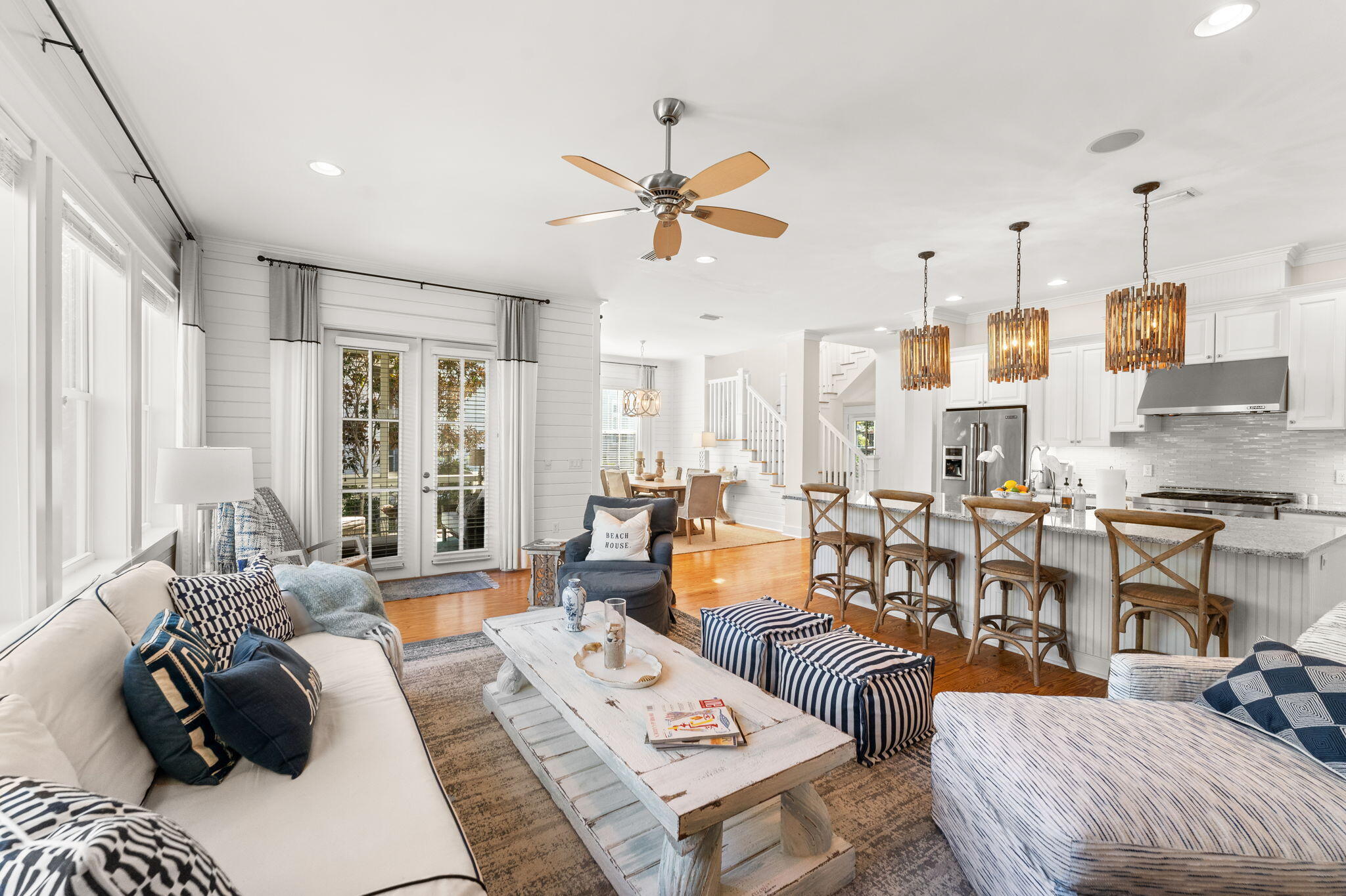 384 E Royal Fern Way