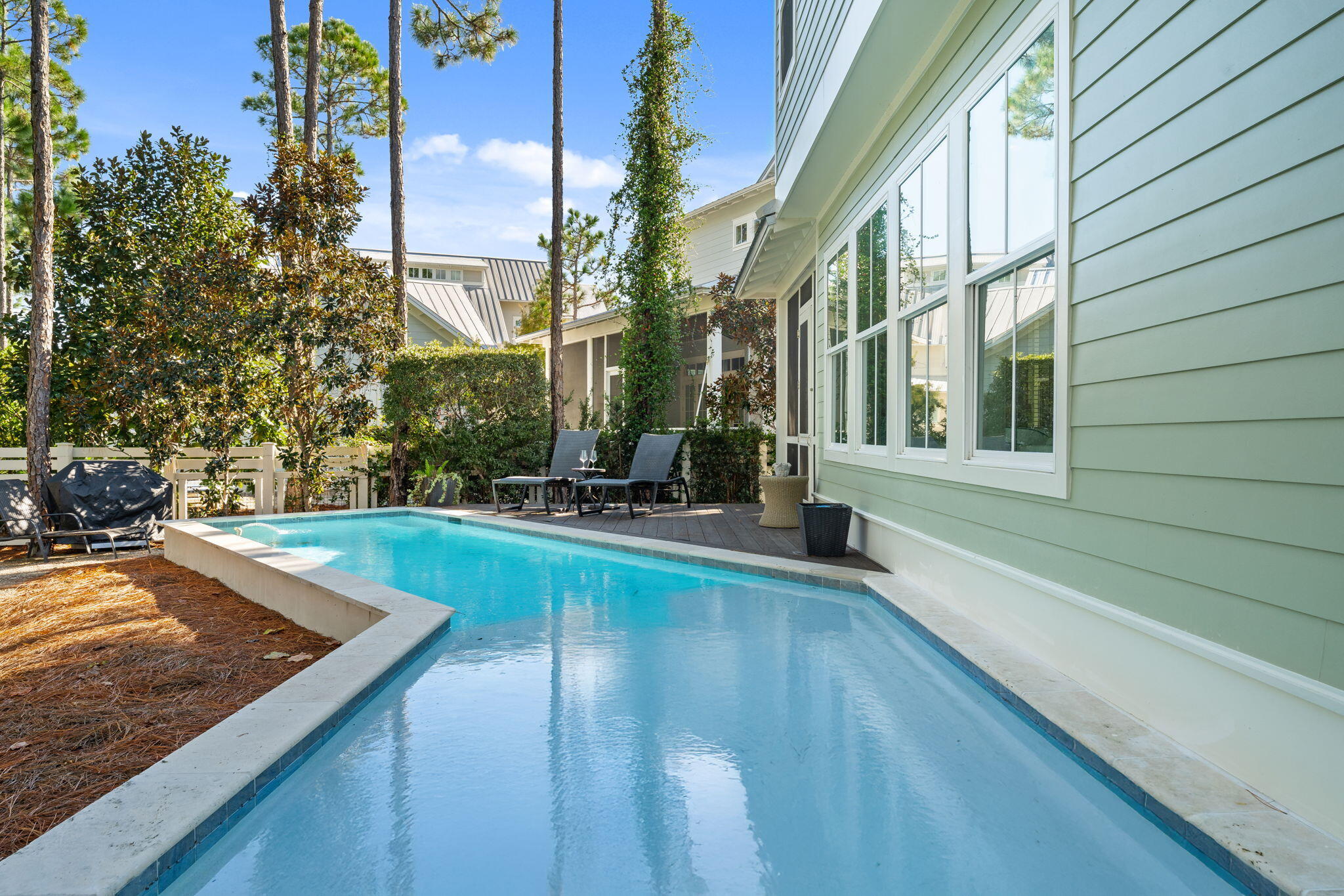 384 E Royal Fern Way