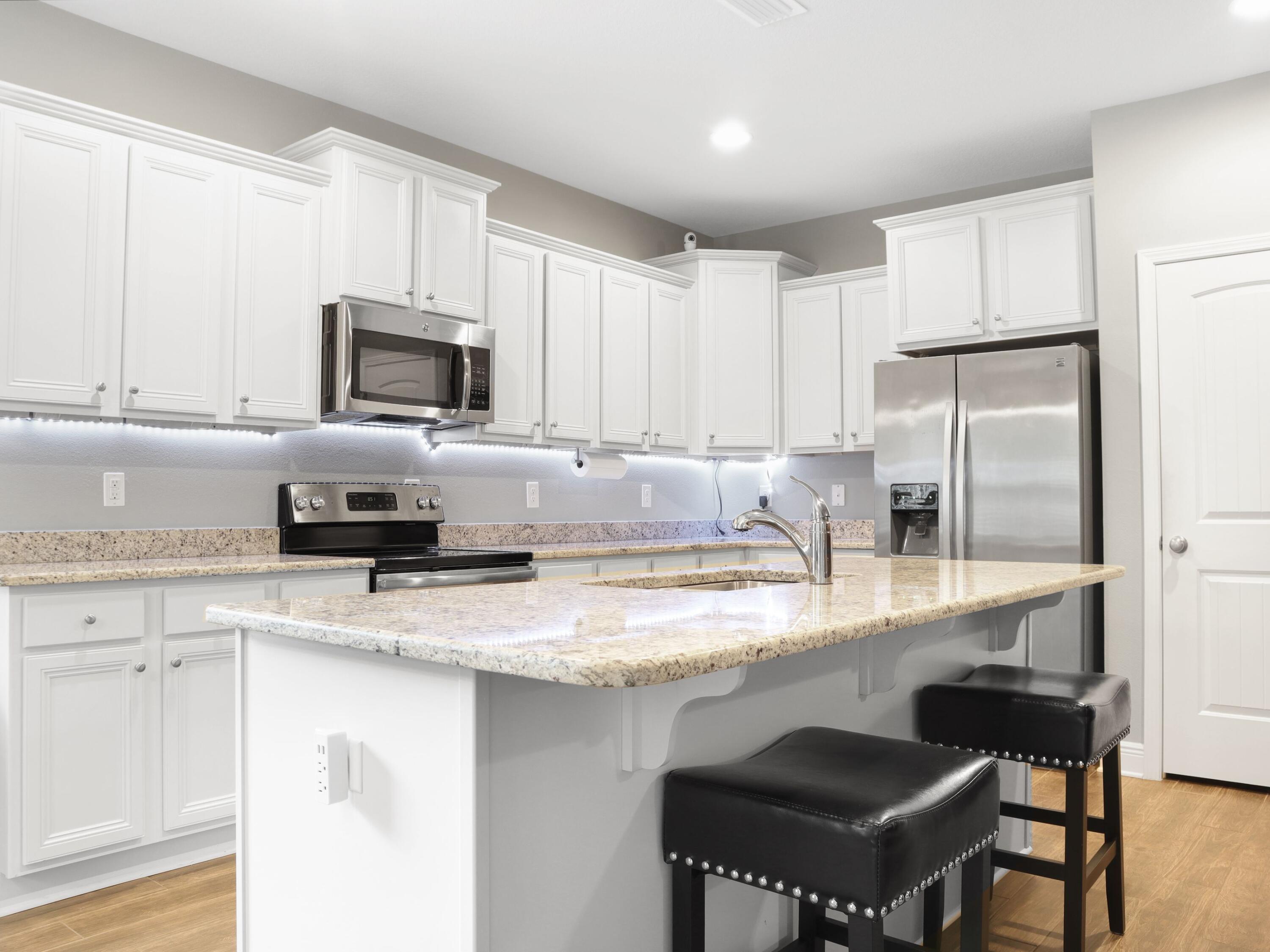 4753 Dupont Circle