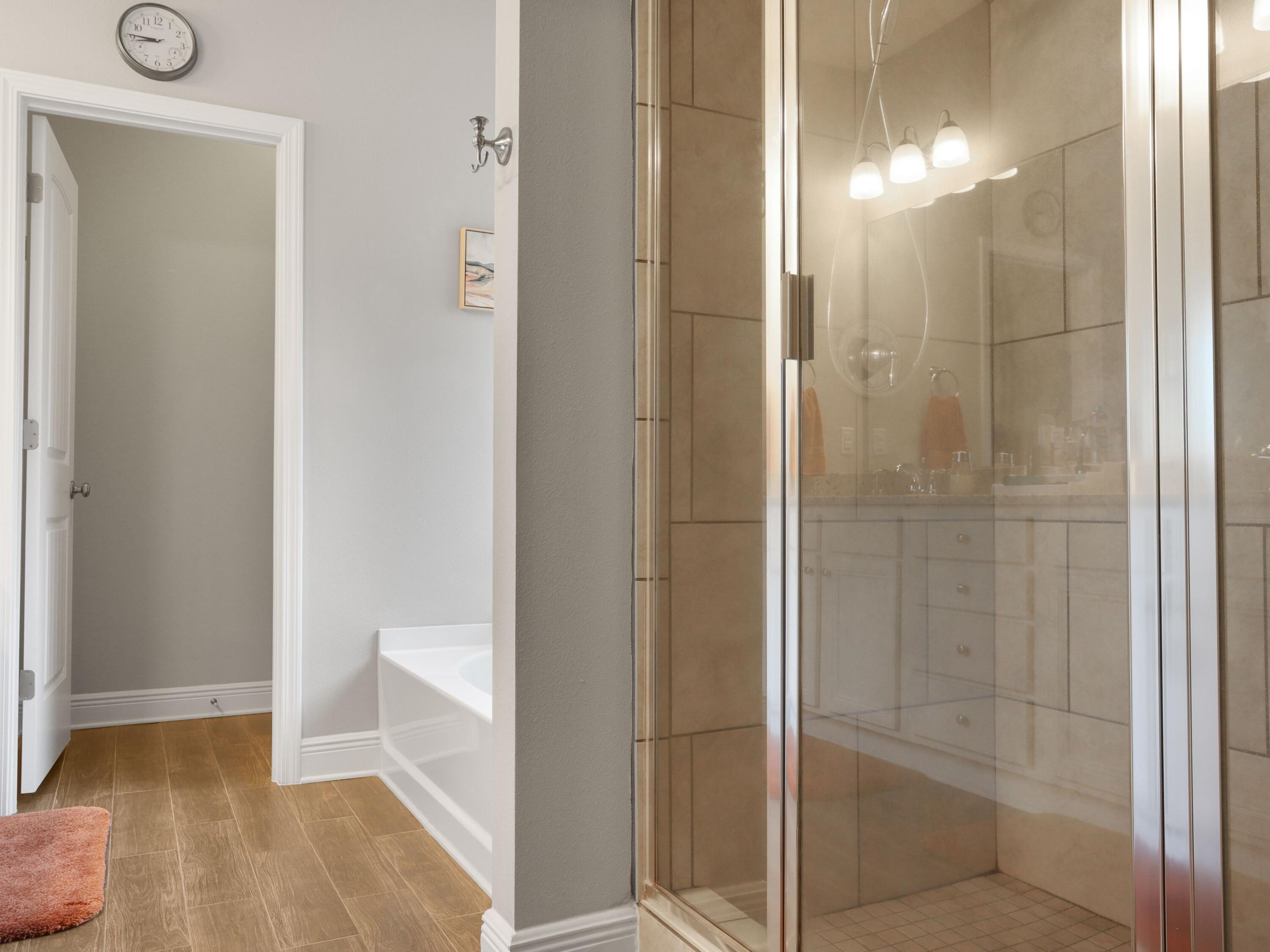 4753 Dupont Circle