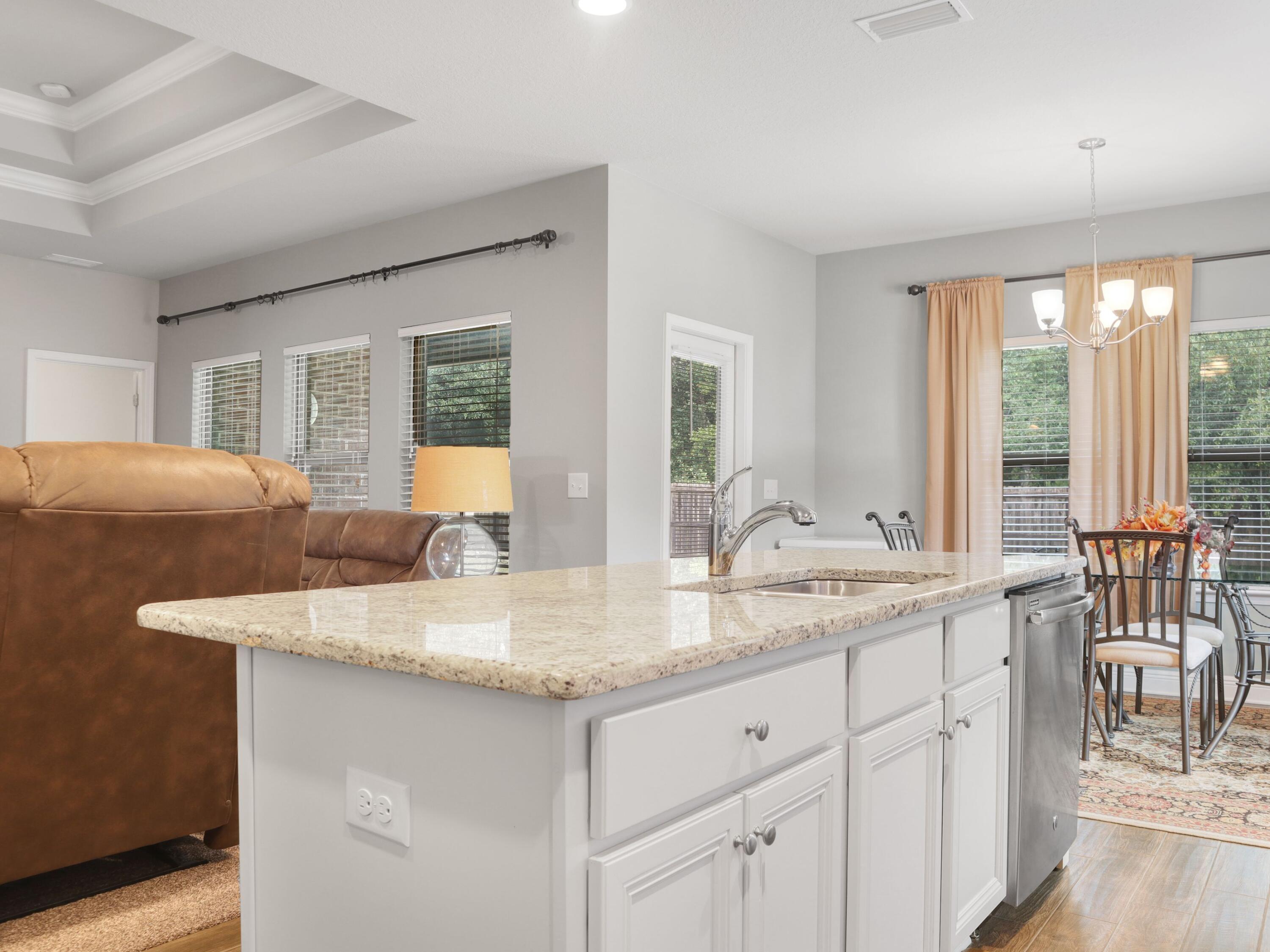 4753 Dupont Circle