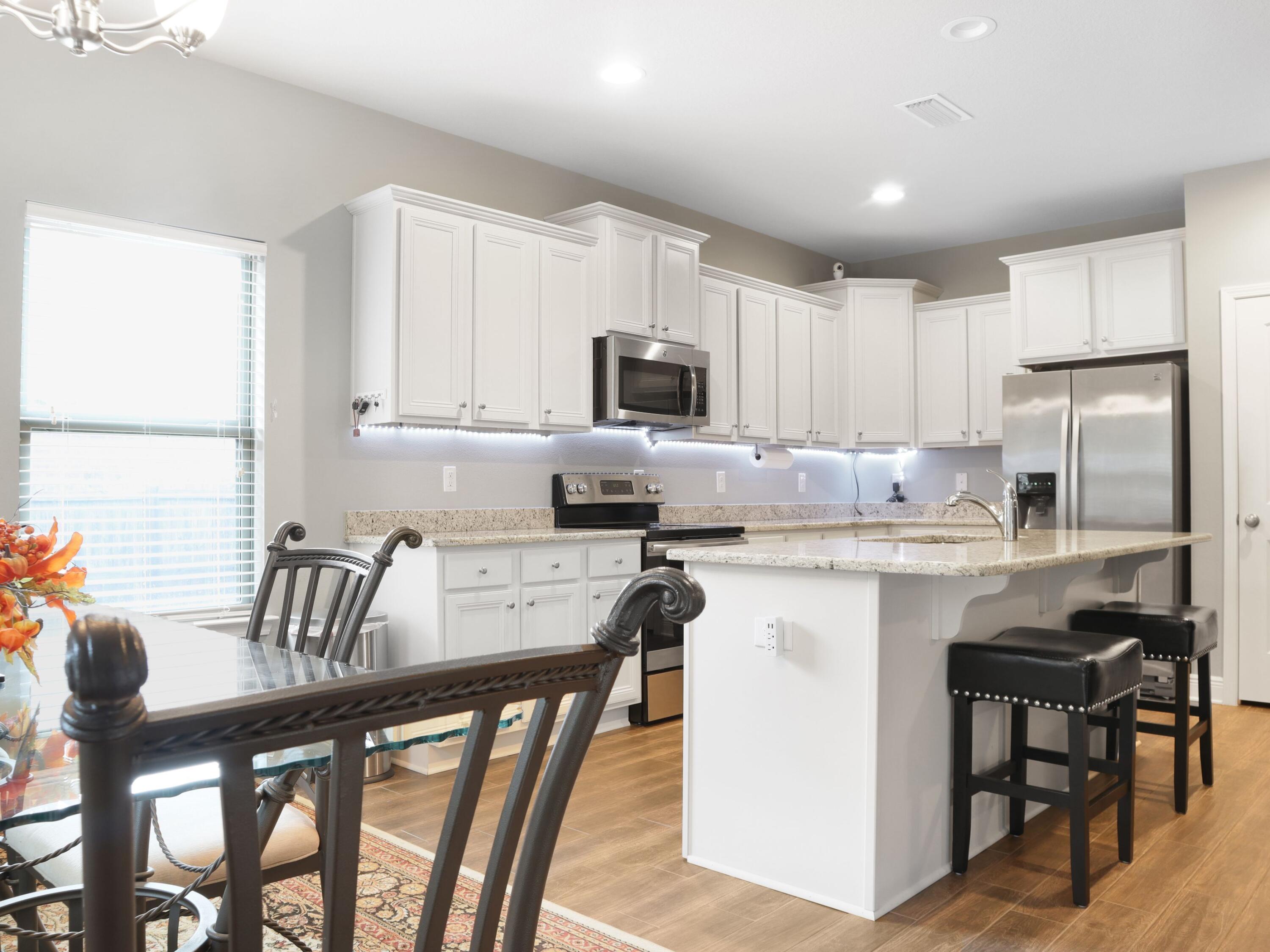 4753 Dupont Circle
