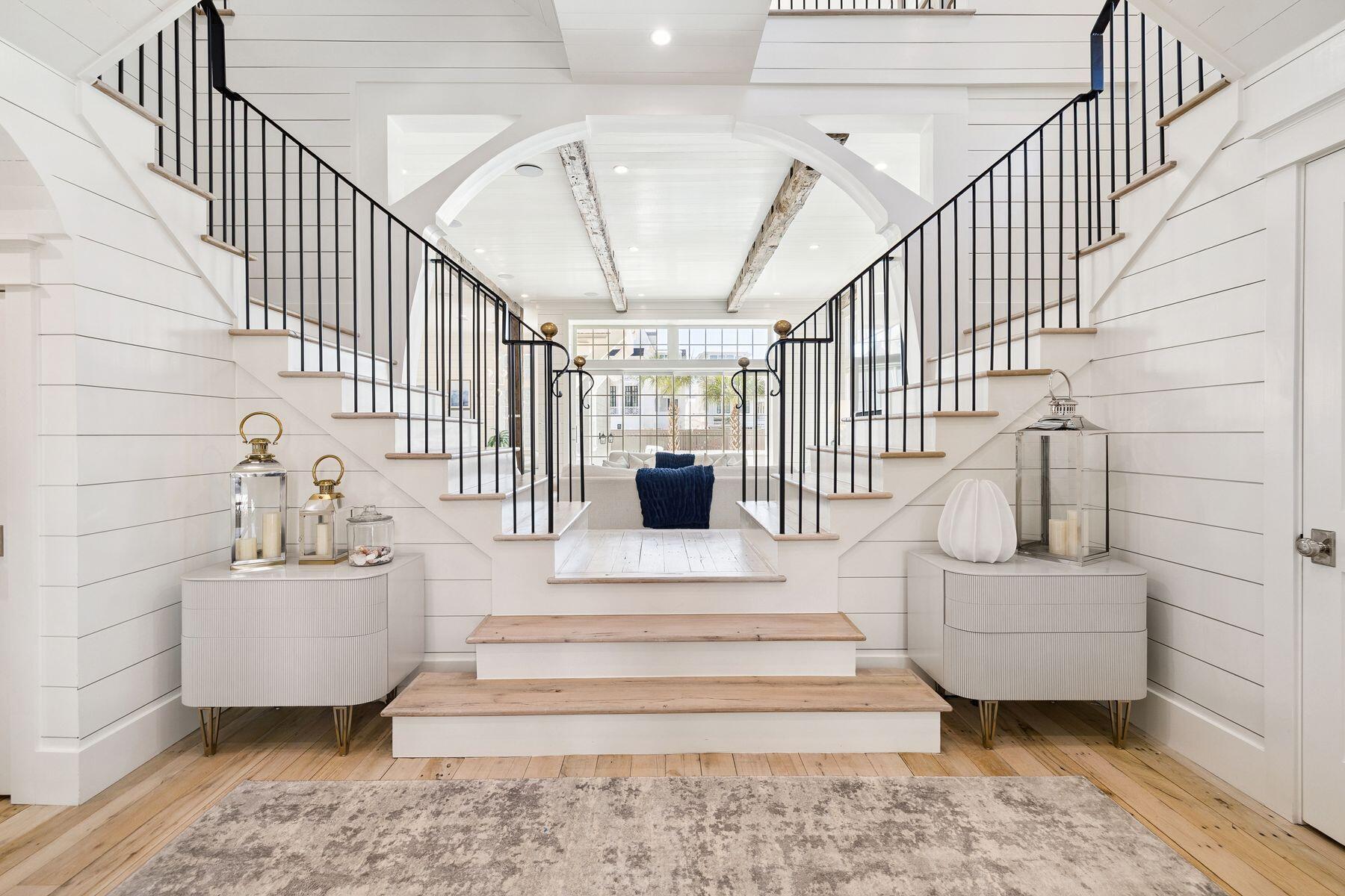 25 Peace Lane