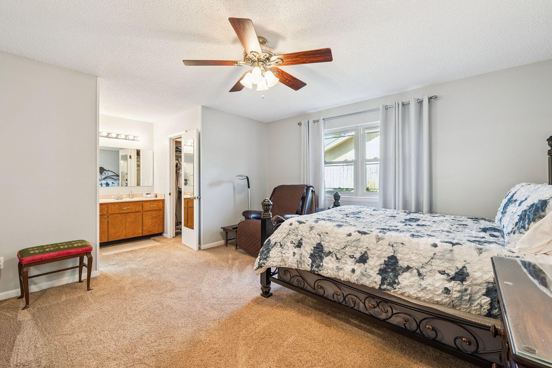 370 Dawn Lane
