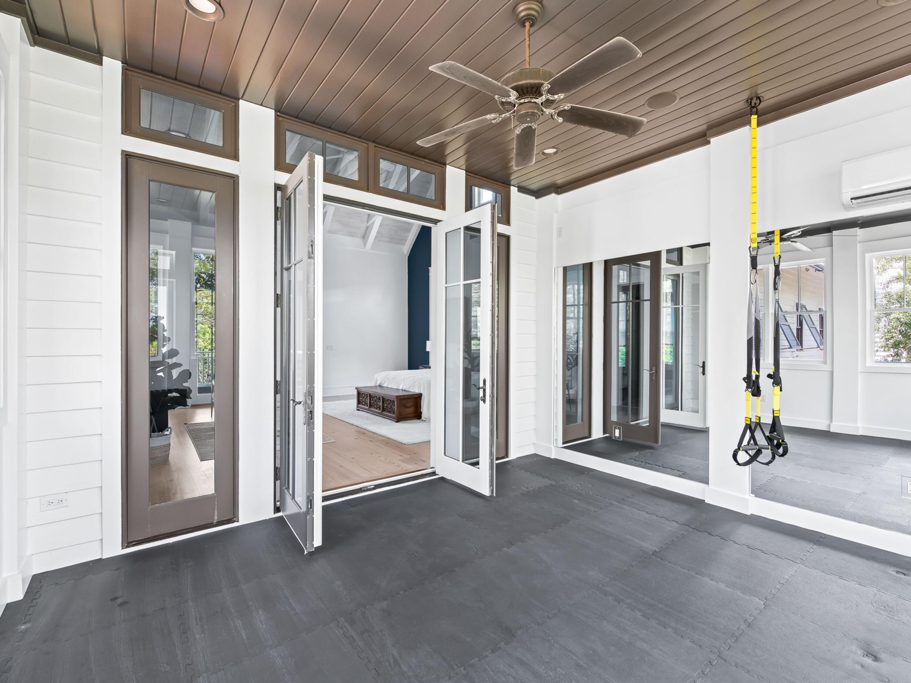 107 E Bermuda Drive