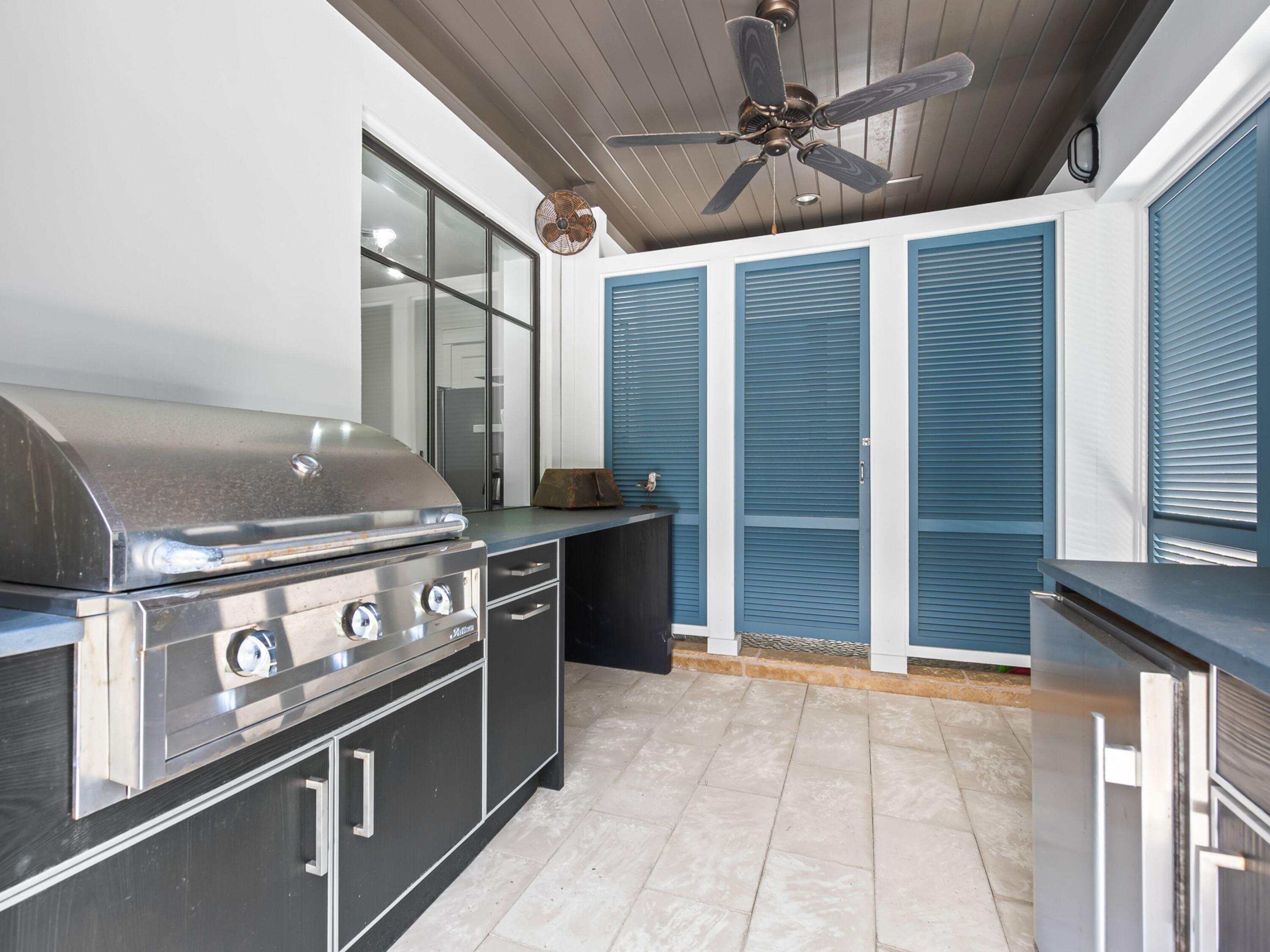 107 E Bermuda Drive