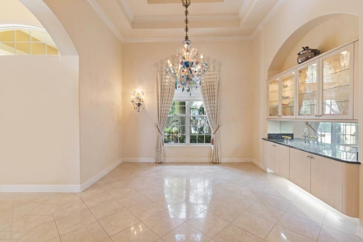923 Lido Circle