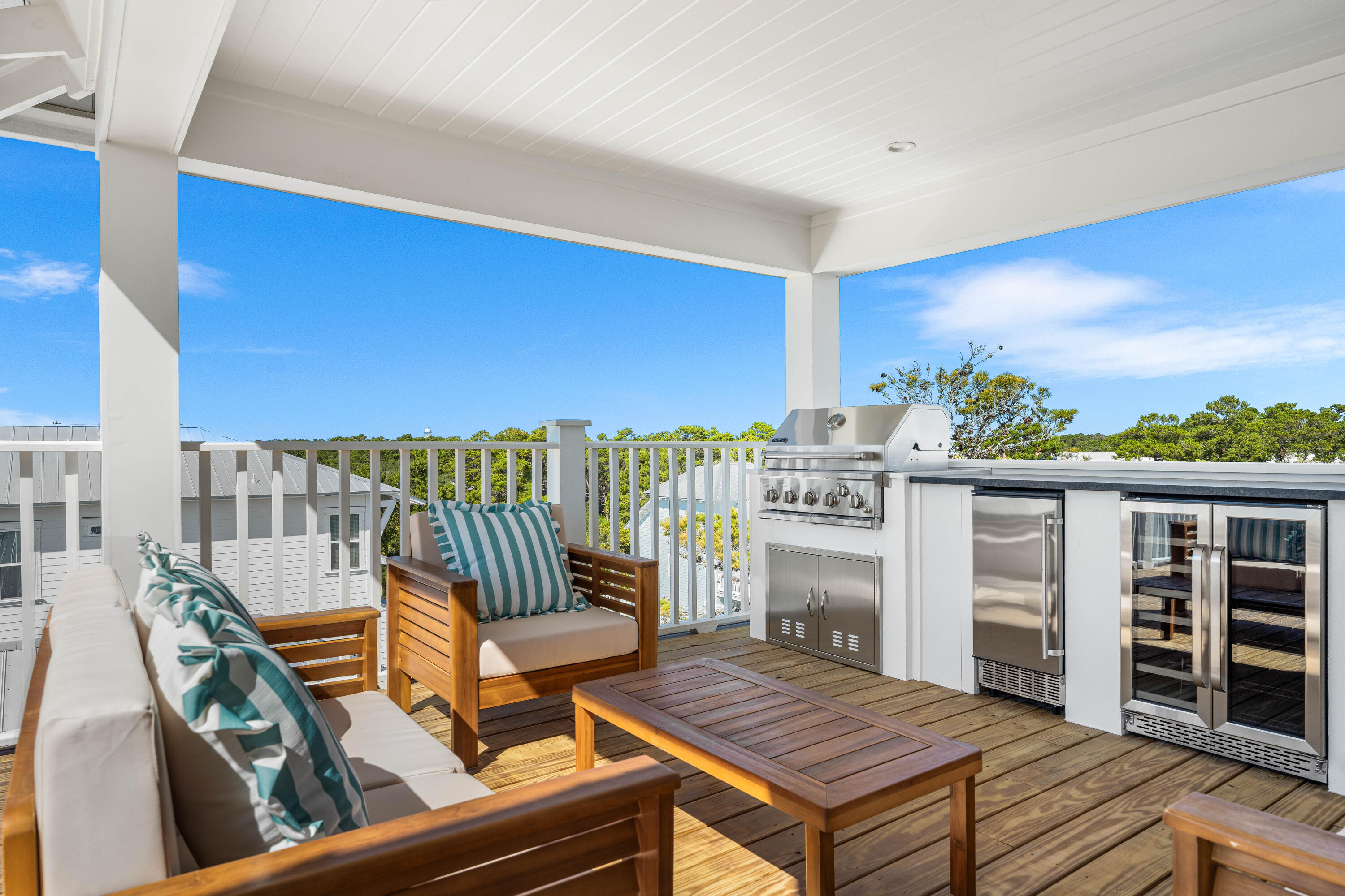 394 Grande Pointe Circle