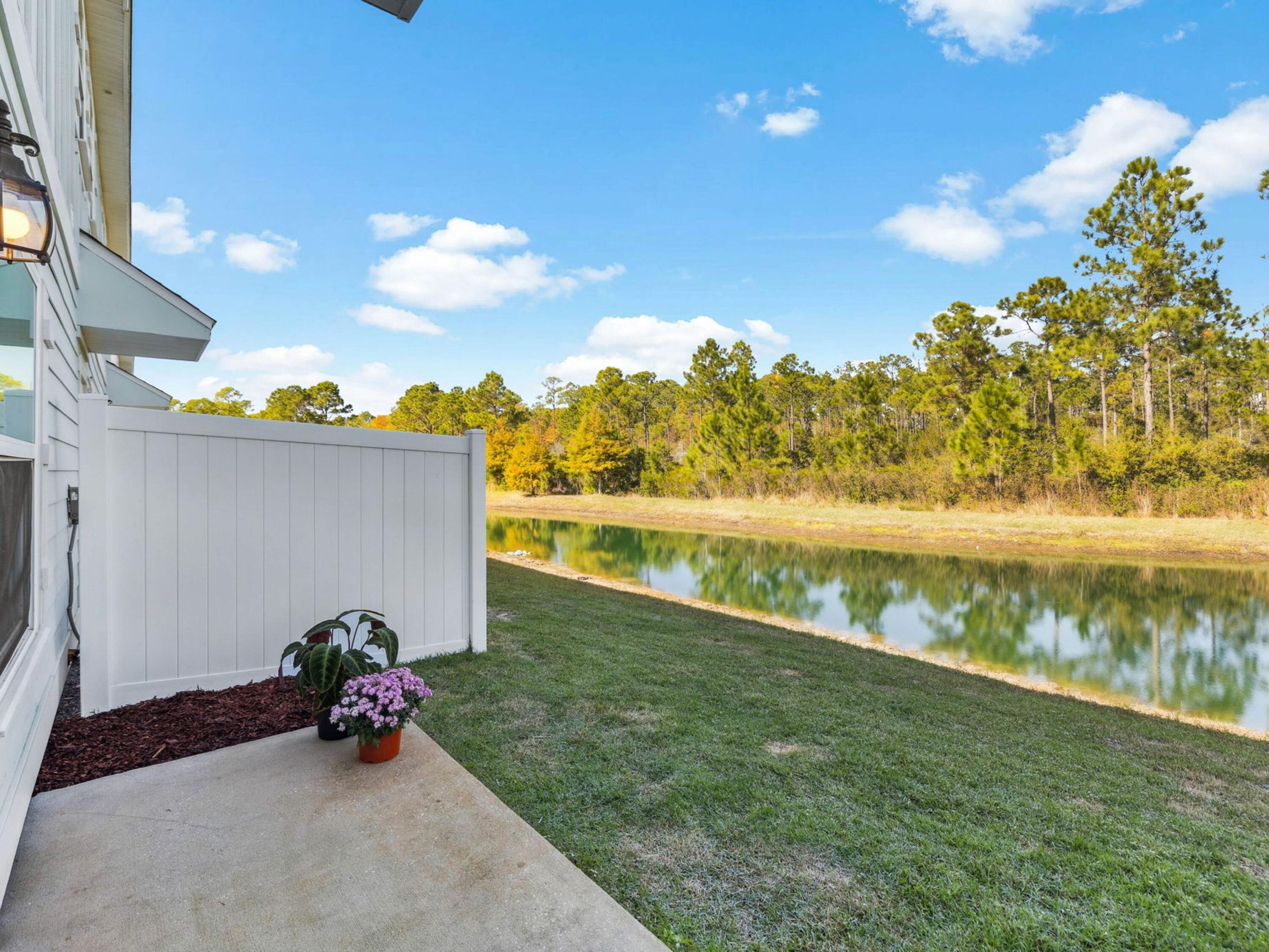 89 Crossing Lane, C