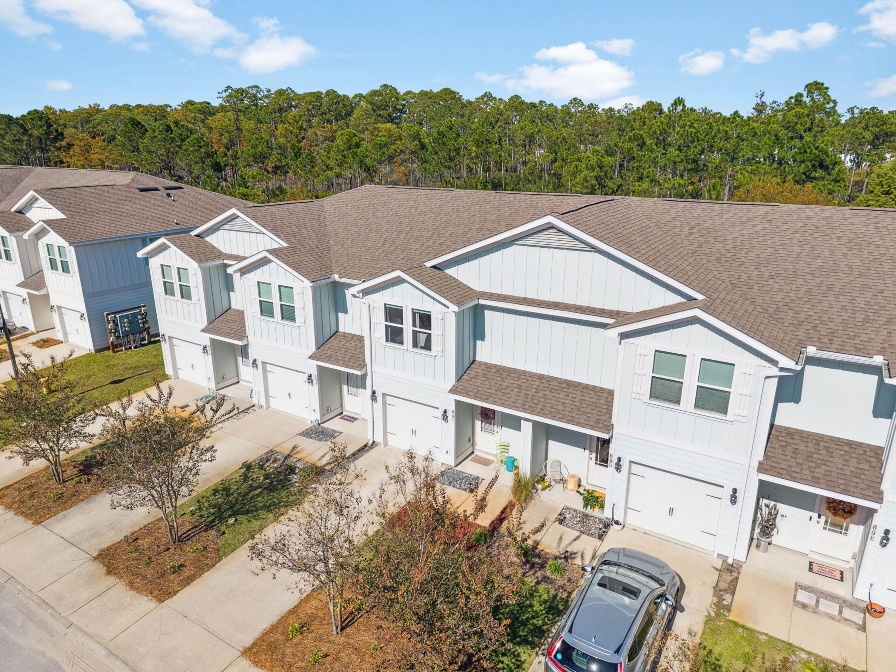 89 Crossing Lane, C