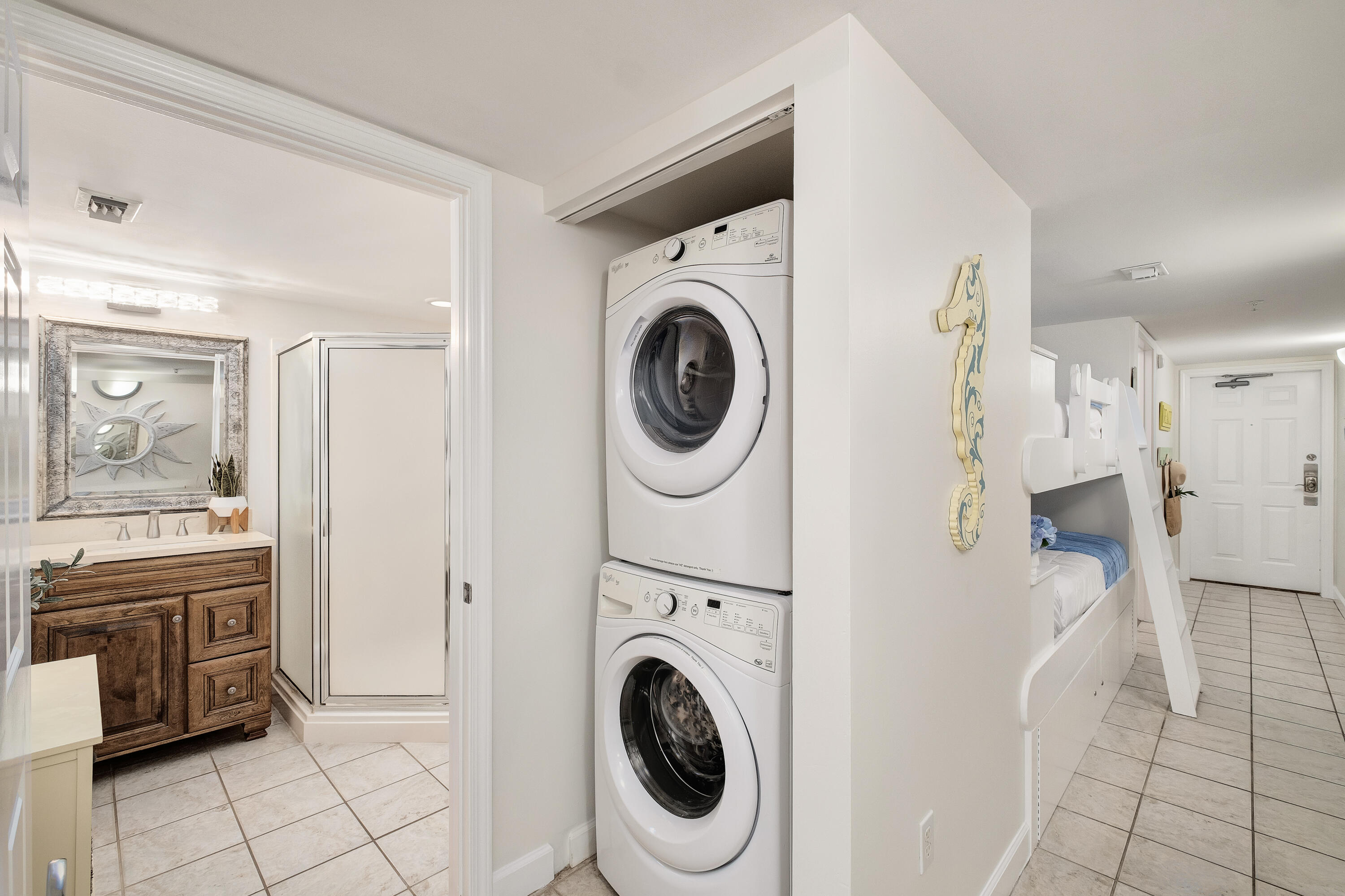 866 Santa Rosa Boulevard 309