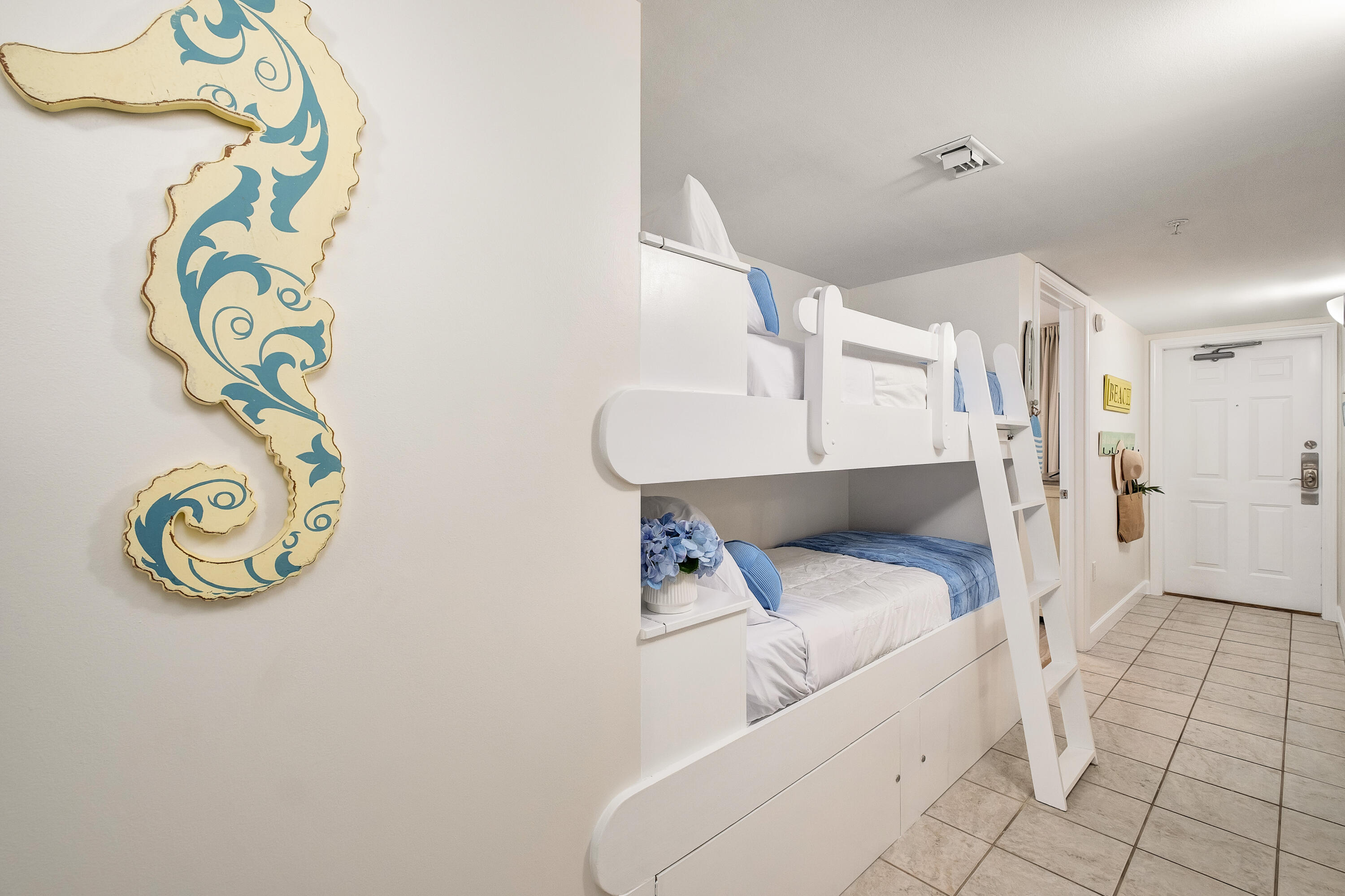866 Santa Rosa Boulevard 309