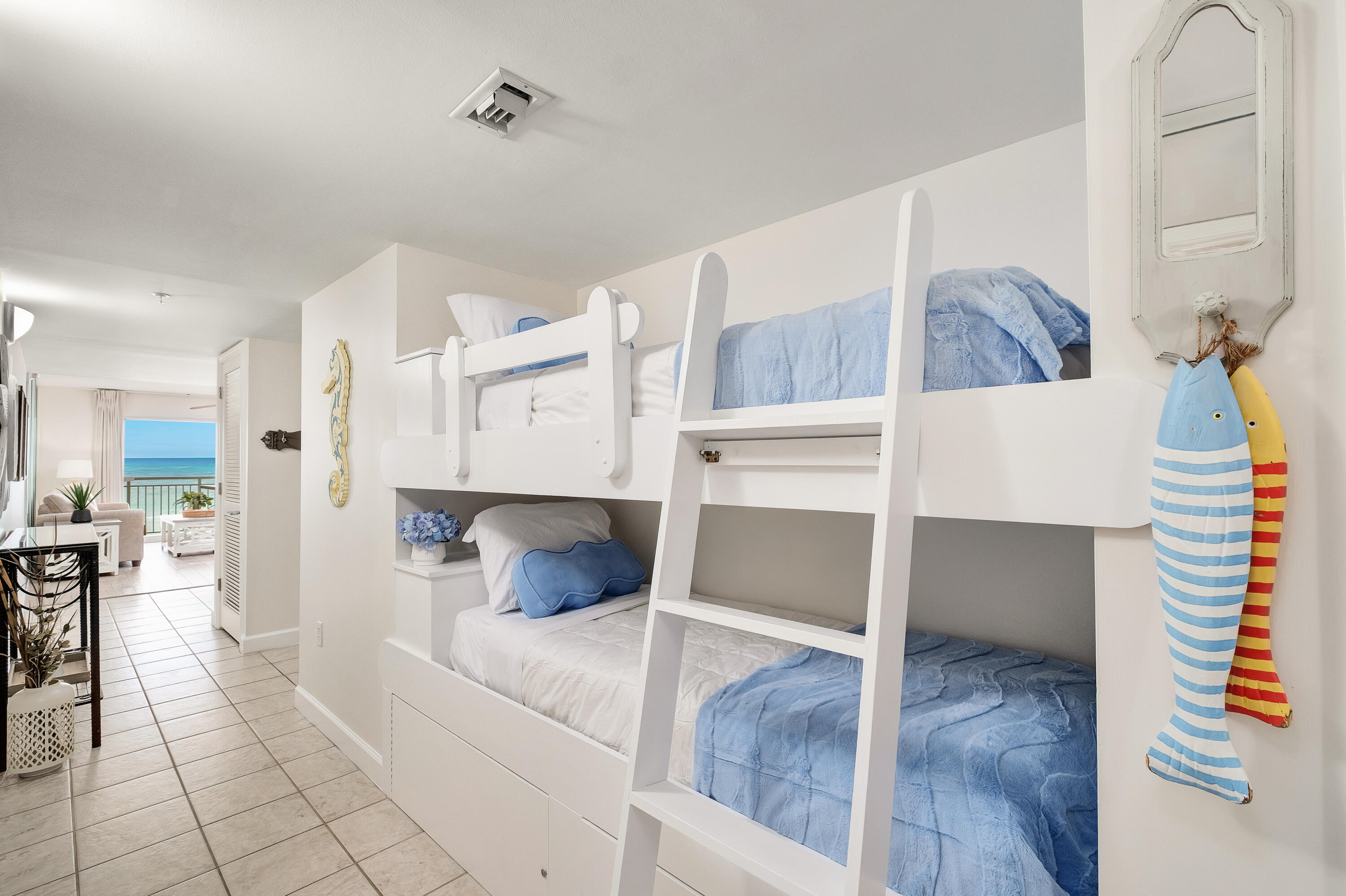 866 Santa Rosa Boulevard 309