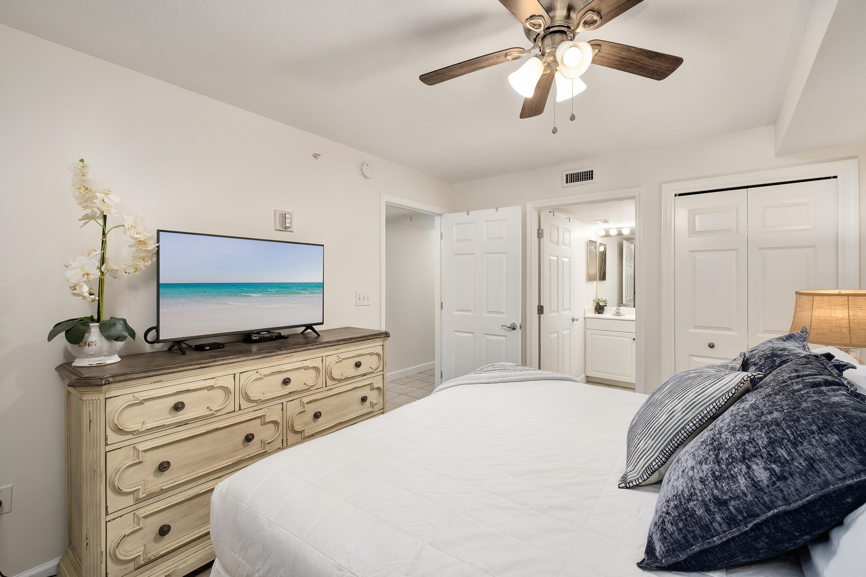 866 Santa Rosa Boulevard 309