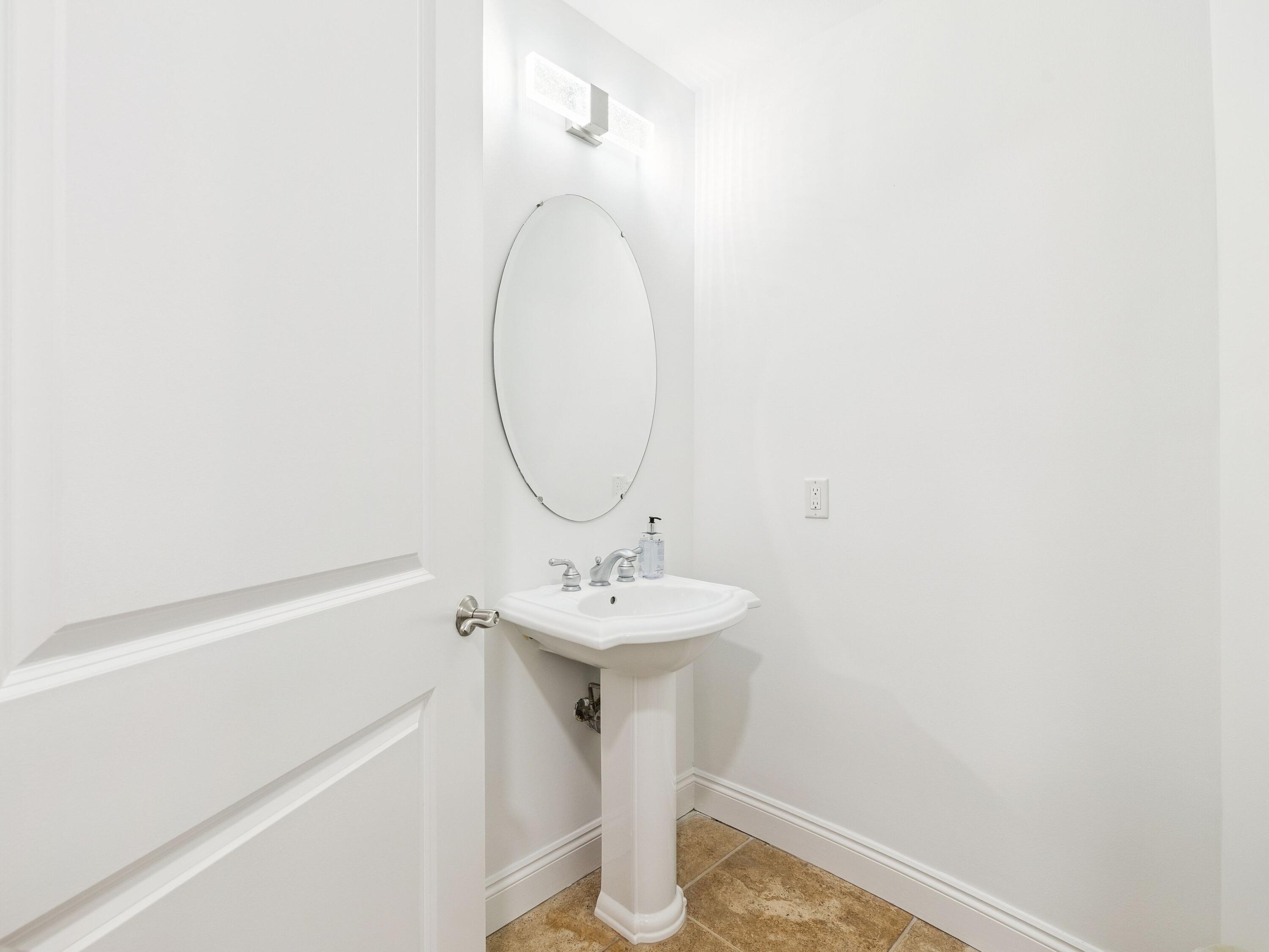 118 Carillon Market Street 102