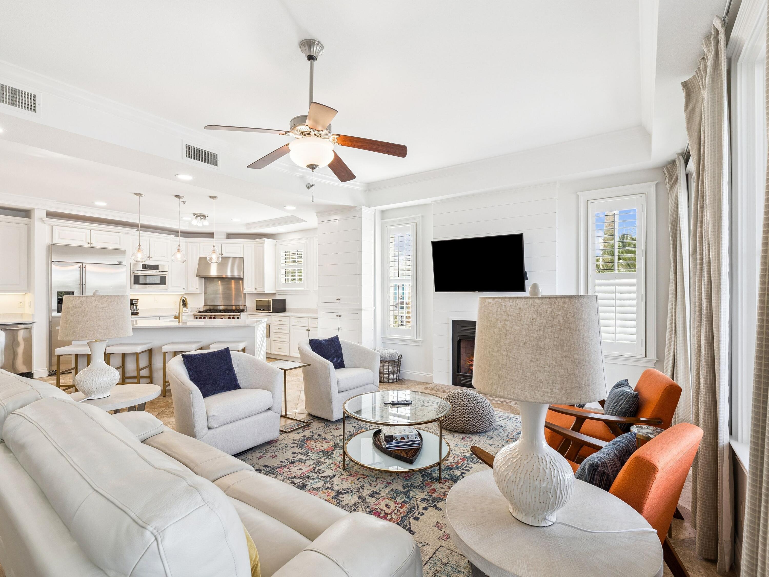 118 Carillon Market Street 102