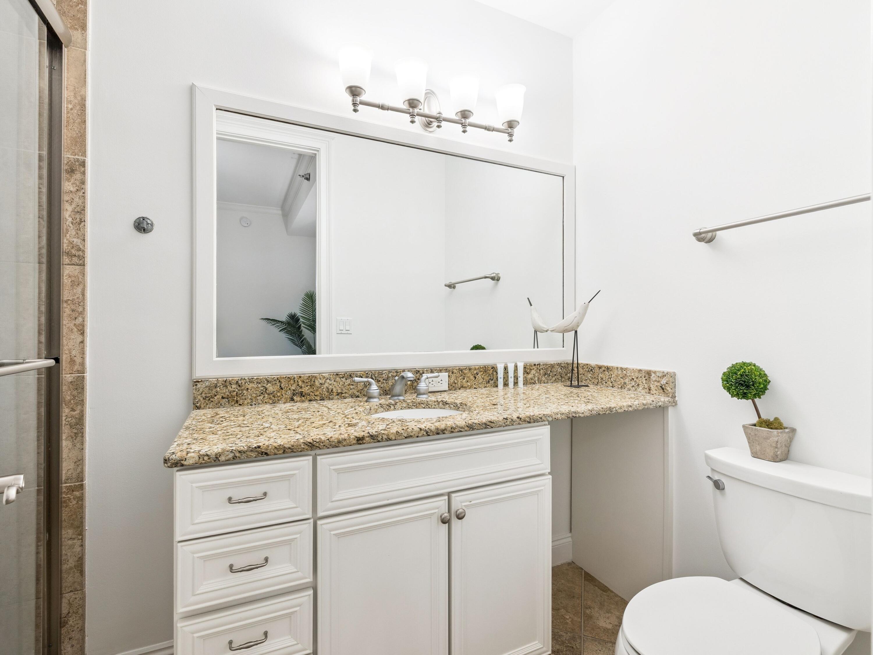 118 Carillon Market Street 102