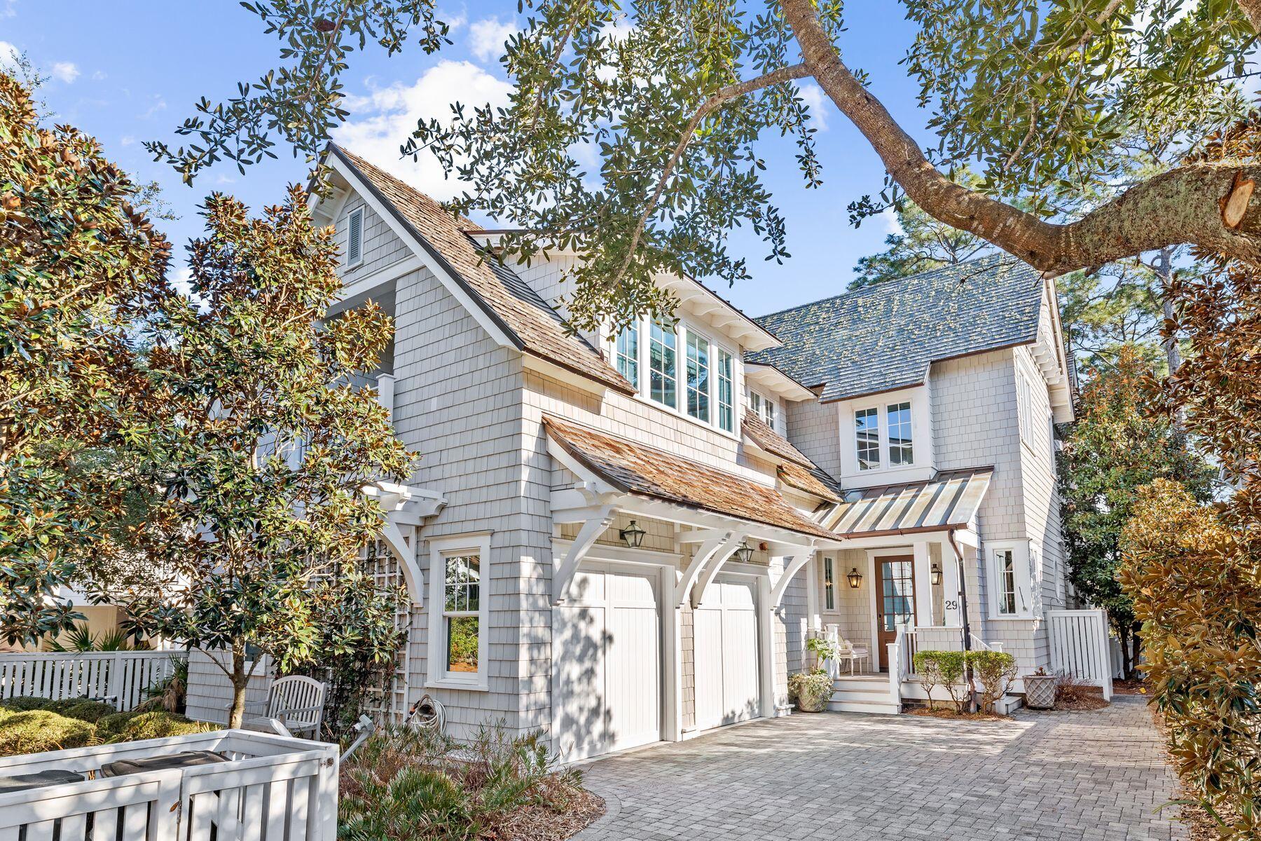29 W Yacht Pond Lane