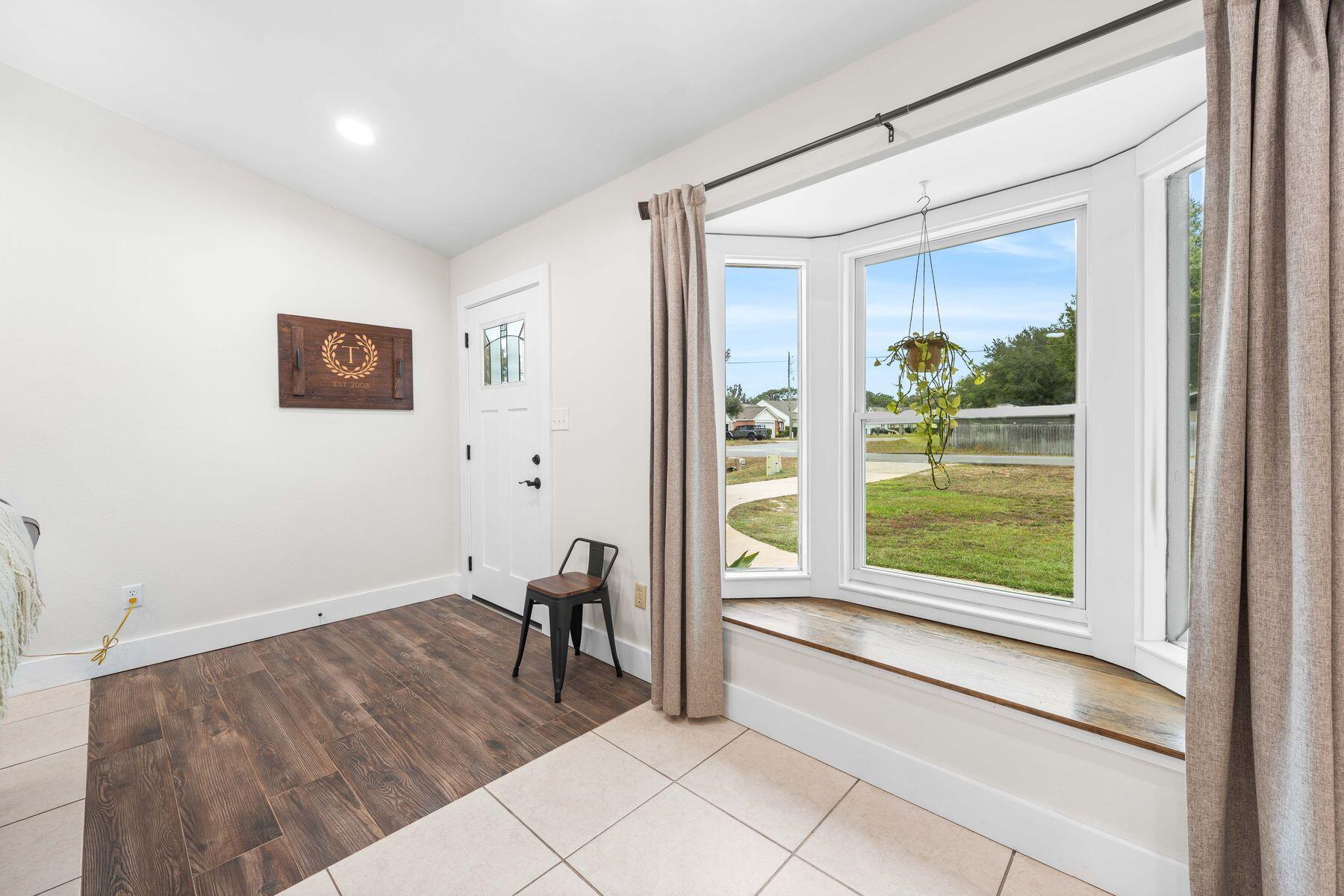 32 7th Avenue 120