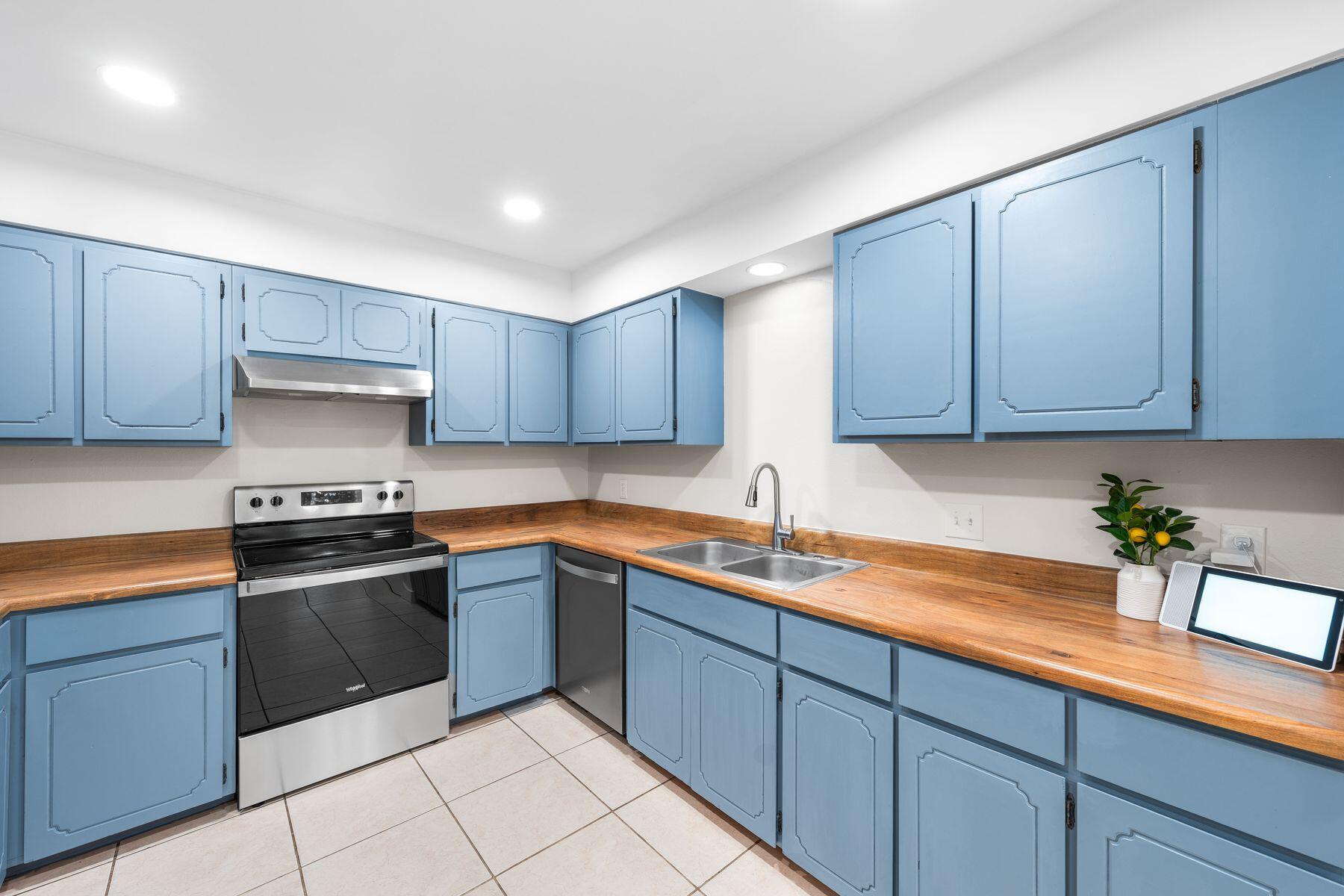 32 7th Avenue 120