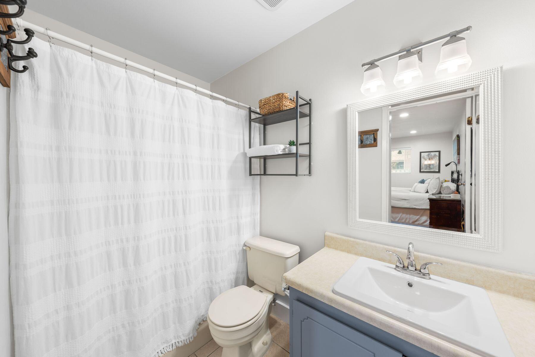 32 7th Avenue 120