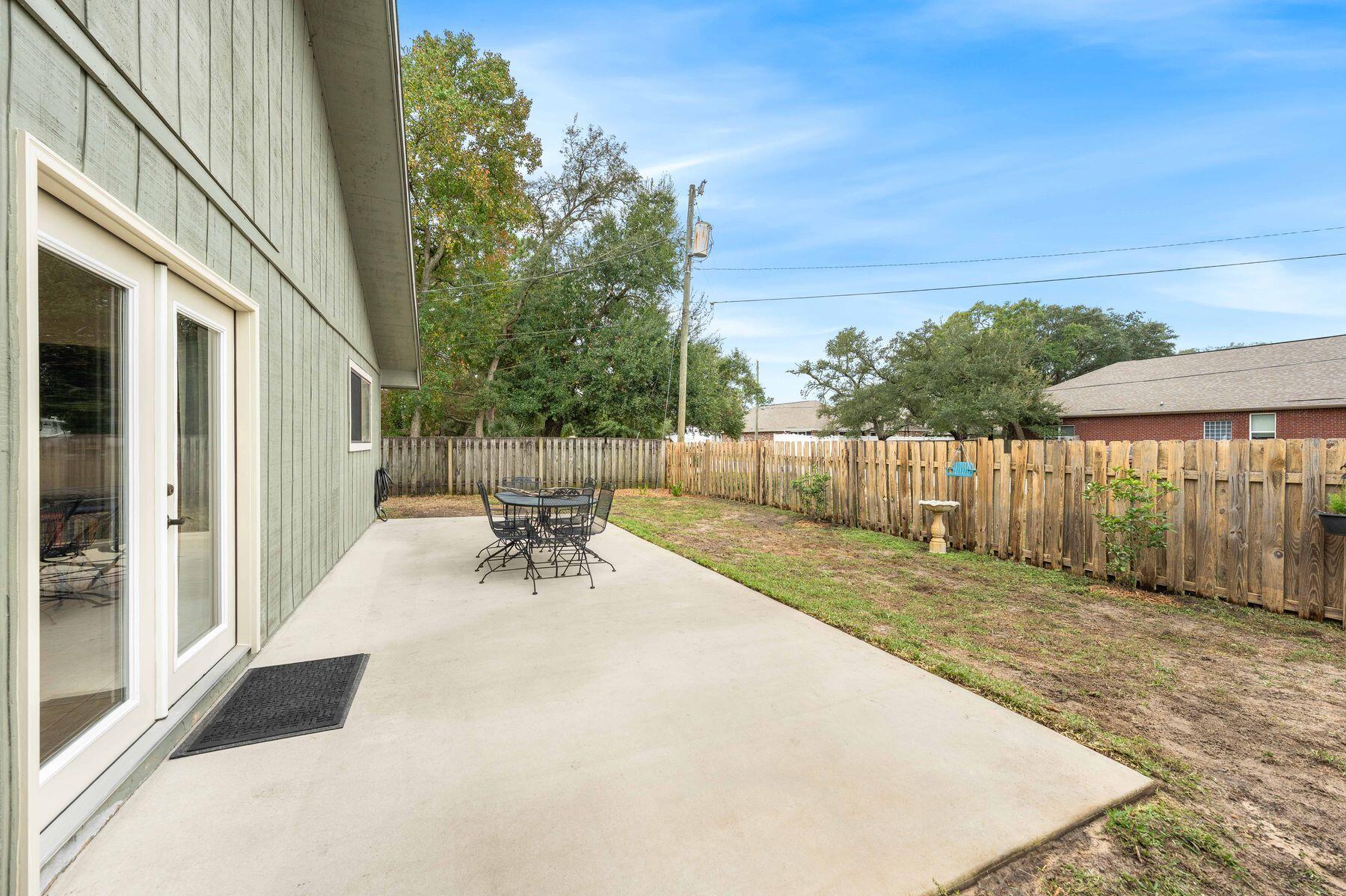 32 7th Avenue 120