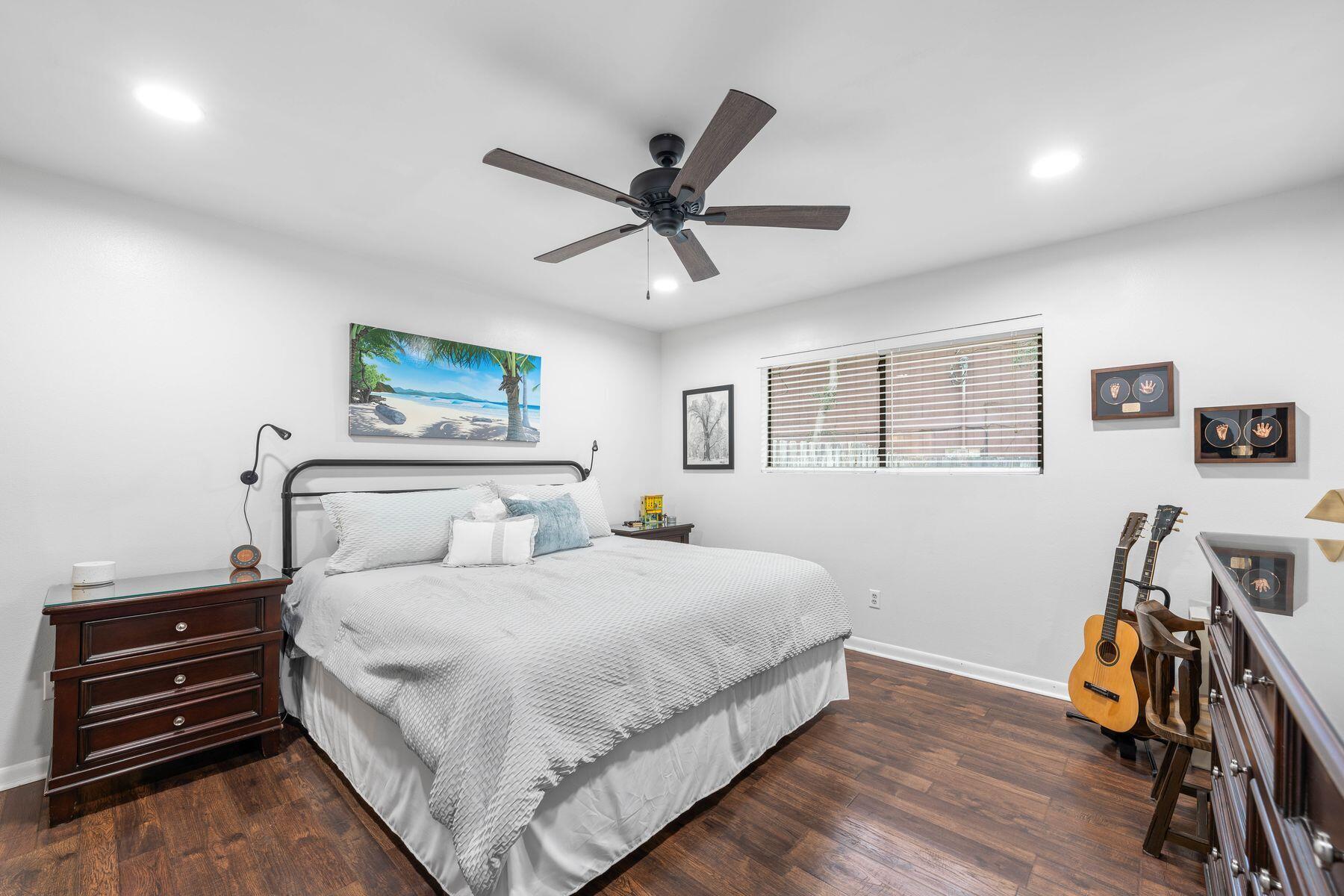 32 7th Avenue 120