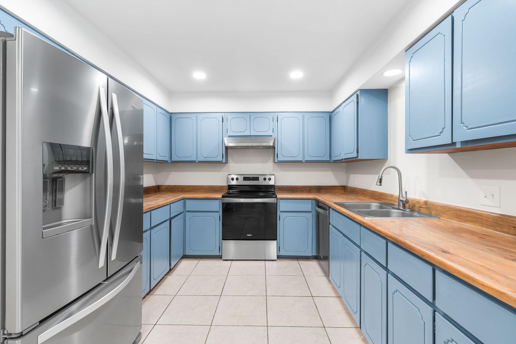 32 7th Avenue 120