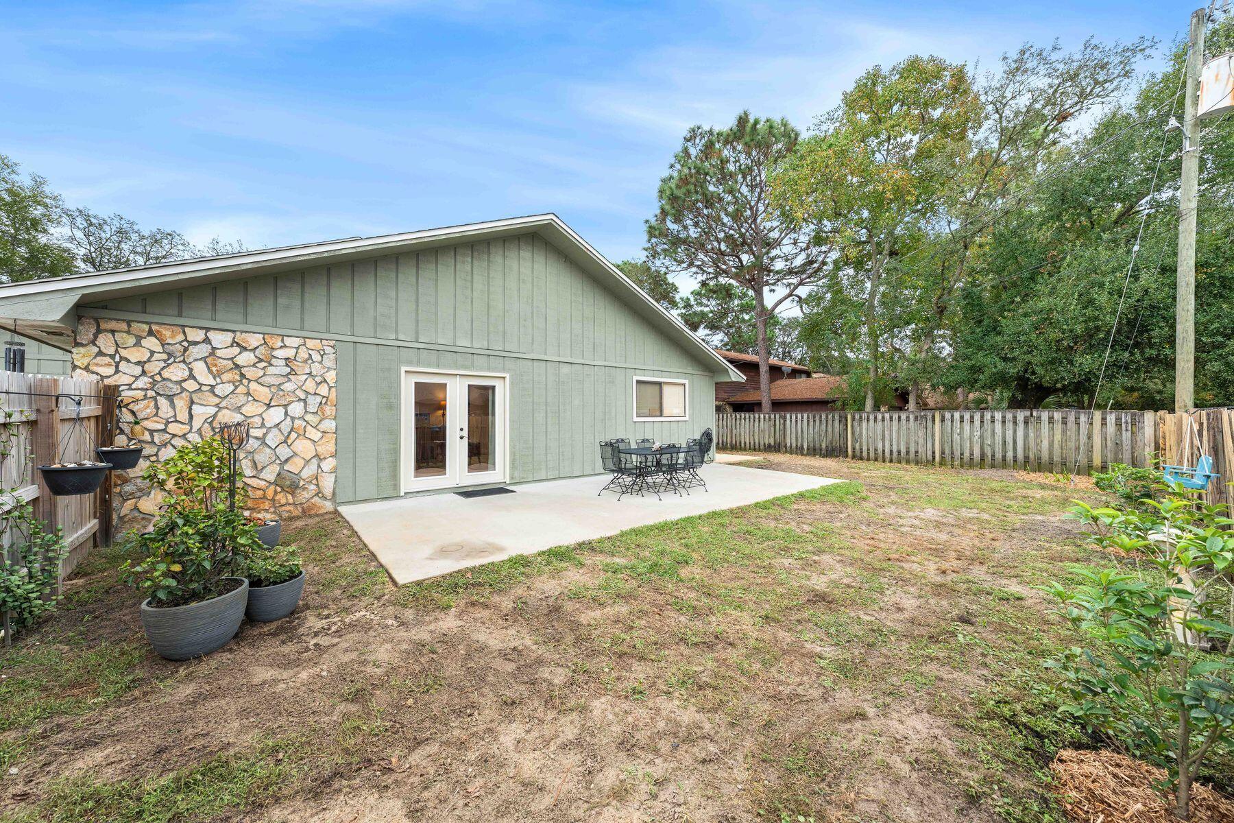 32 7th Avenue 120
