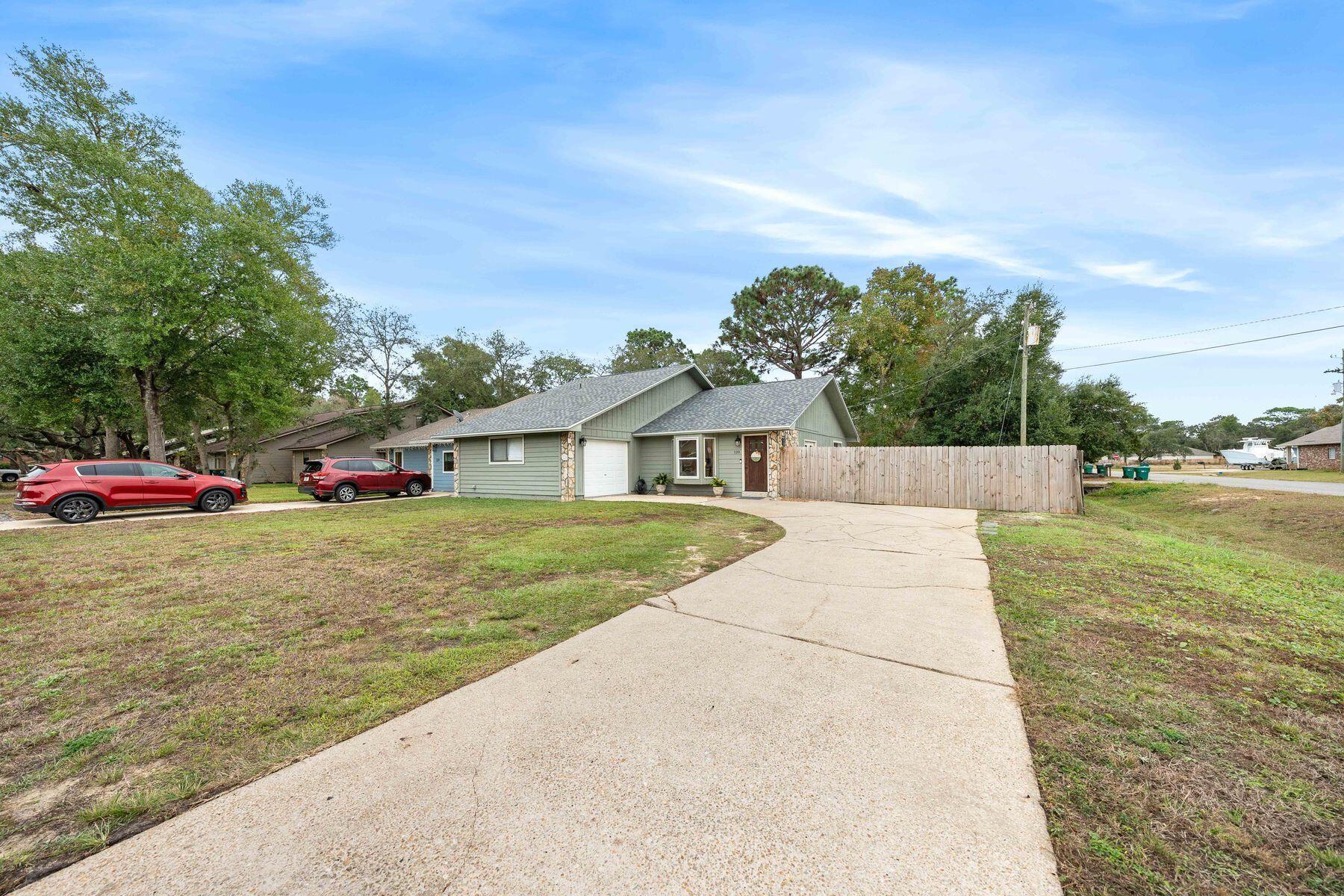 32 7th Avenue 120